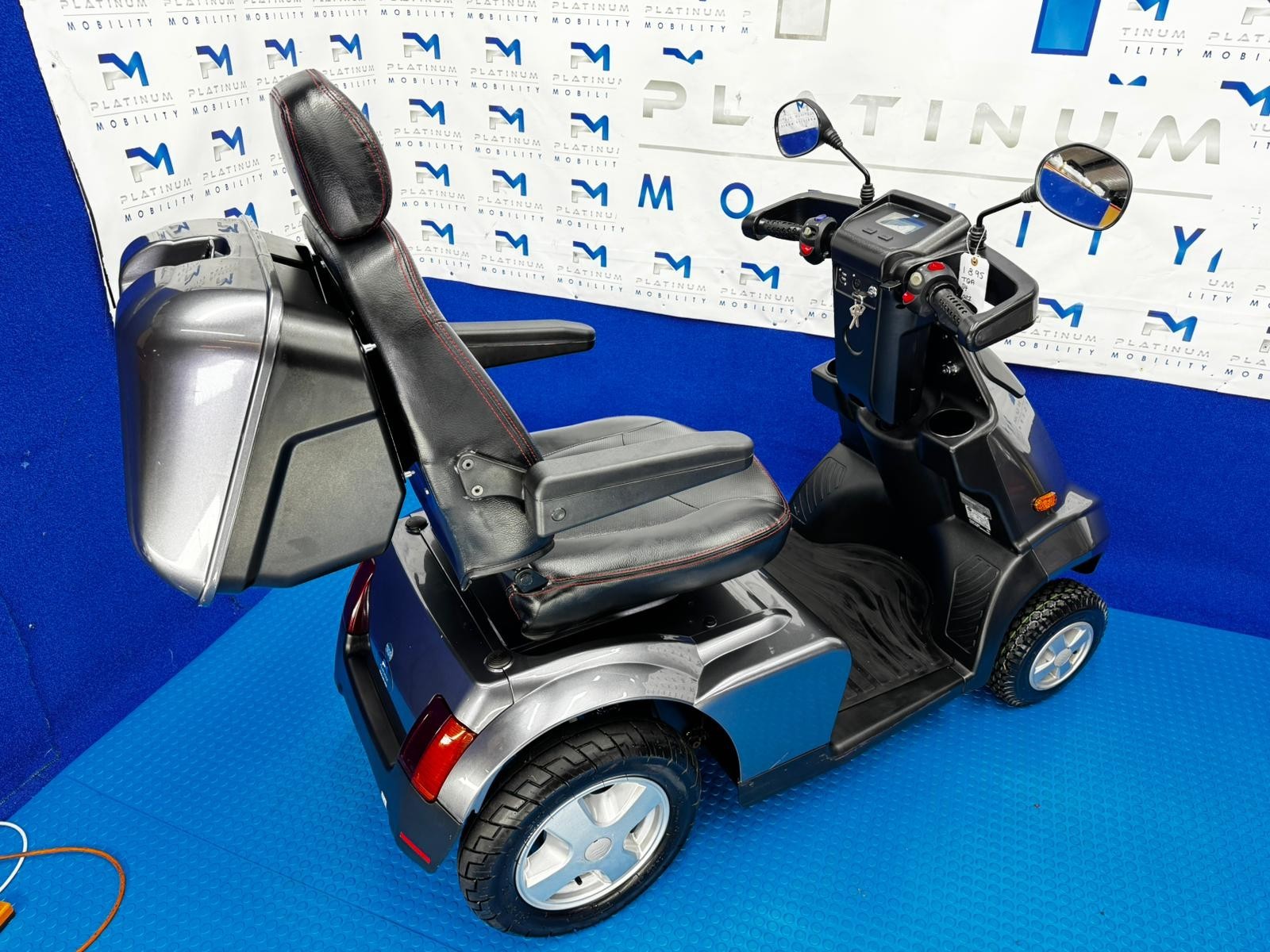 2022 TGA Breeze S4 8MPH All Terrain Mobility Scooter Stunning Condition 1895