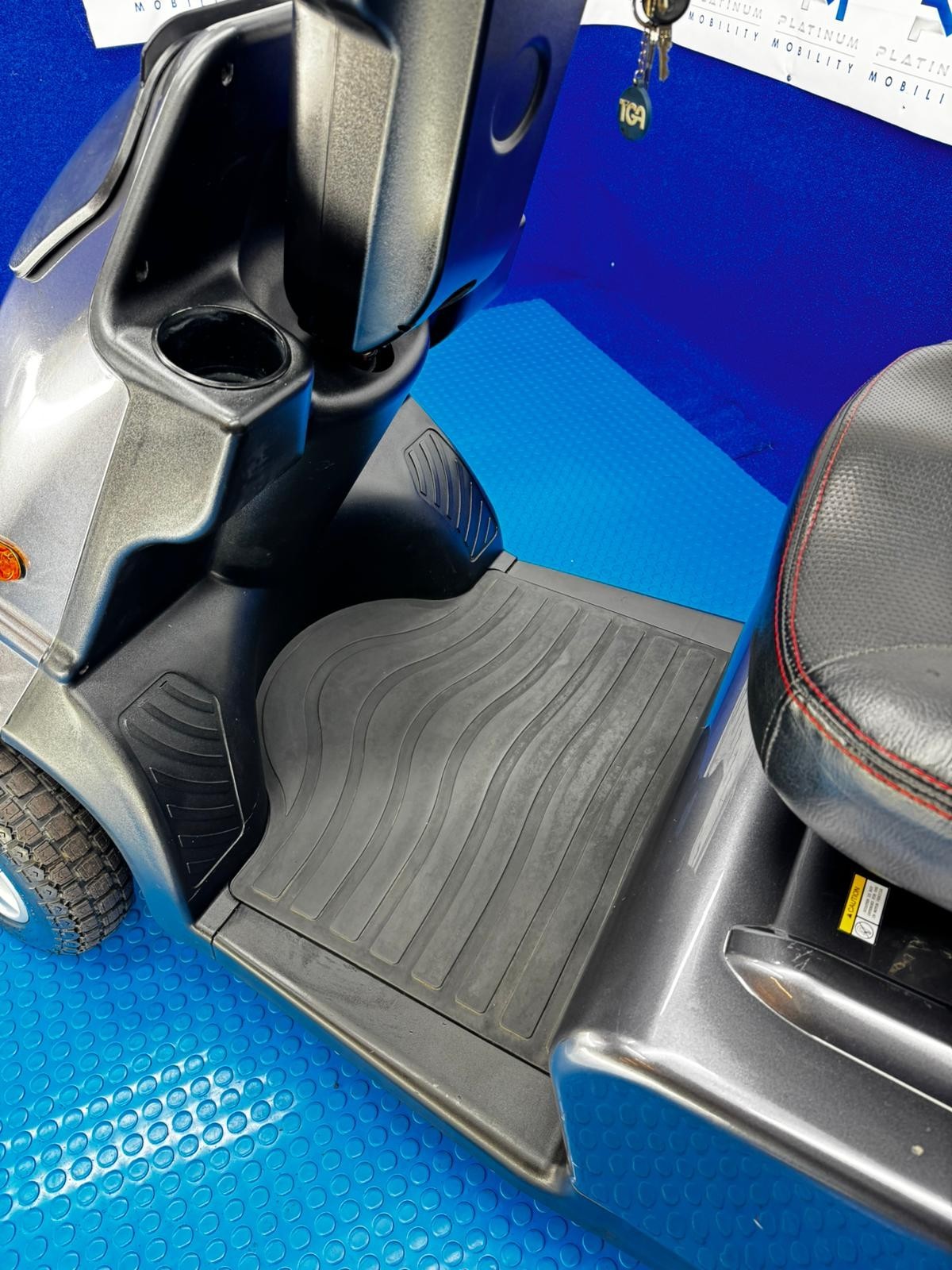 2022 TGA Breeze S4 8MPH All Terrain Mobility Scooter Great Condition 1915