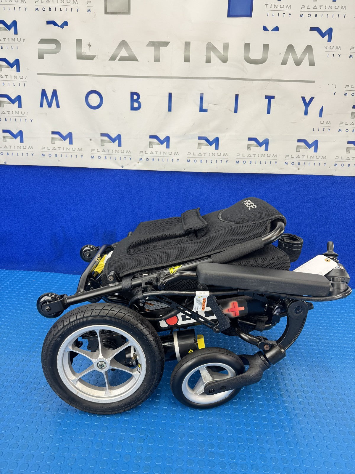 Pride iGo Plus Folding Powerchair 4Mph – Lightweight Electric Wheelchair 2293