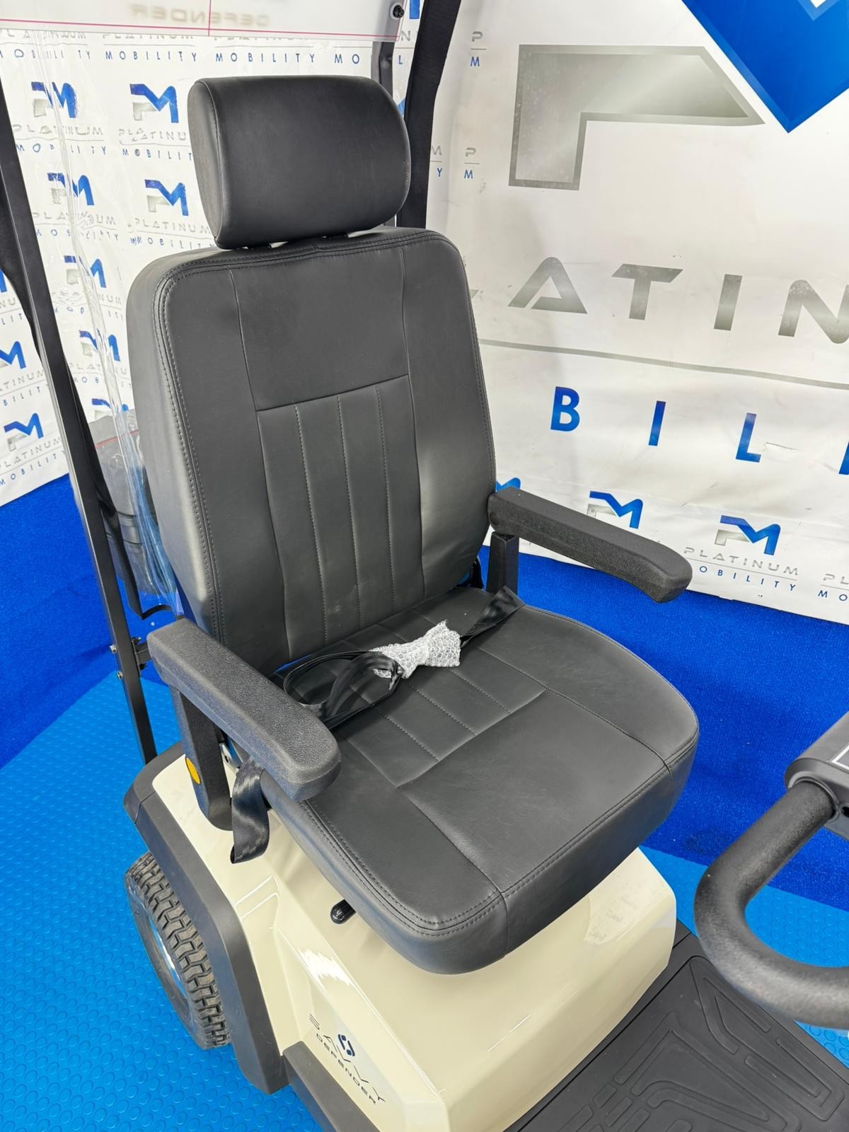 ⭐️SCOOTERPAC SAVVY DEFENDER⭐️ All Terrain Mobility Scooter with Hard Top Canopy