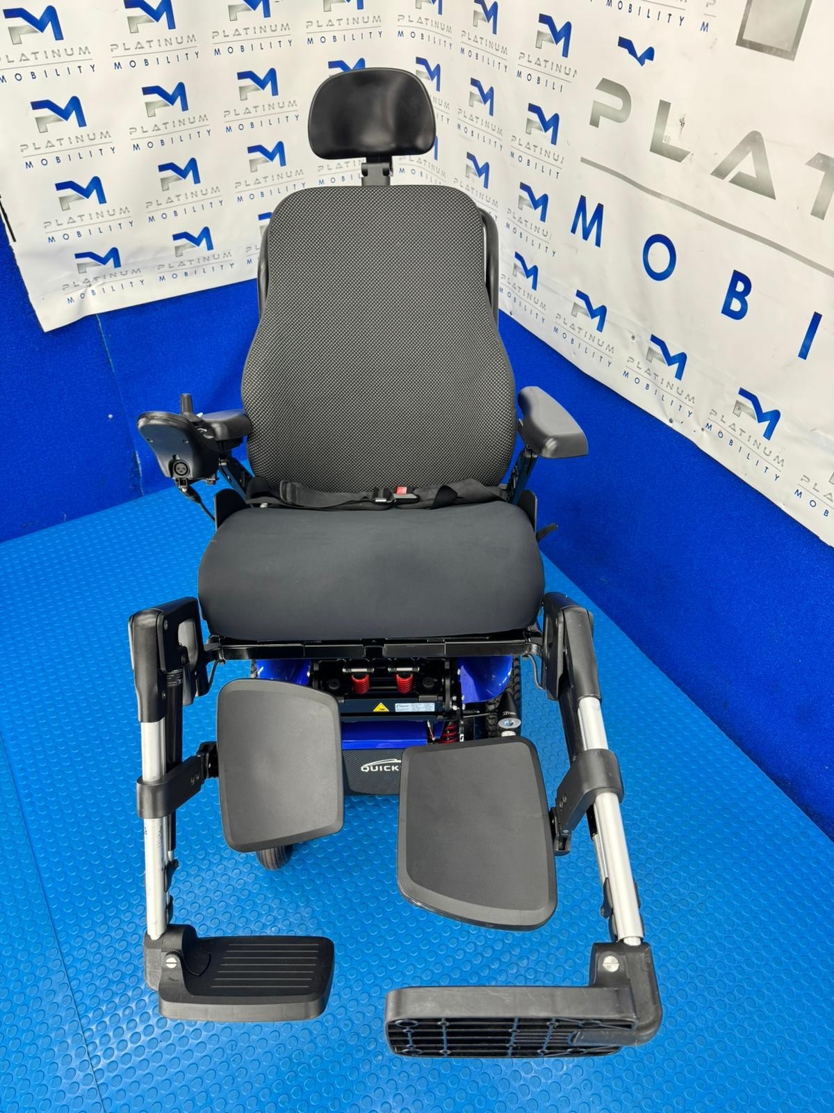 Sunrise Quickie Q300 M Powerchair – 6 mph Riser Electric Wheelchair  1961