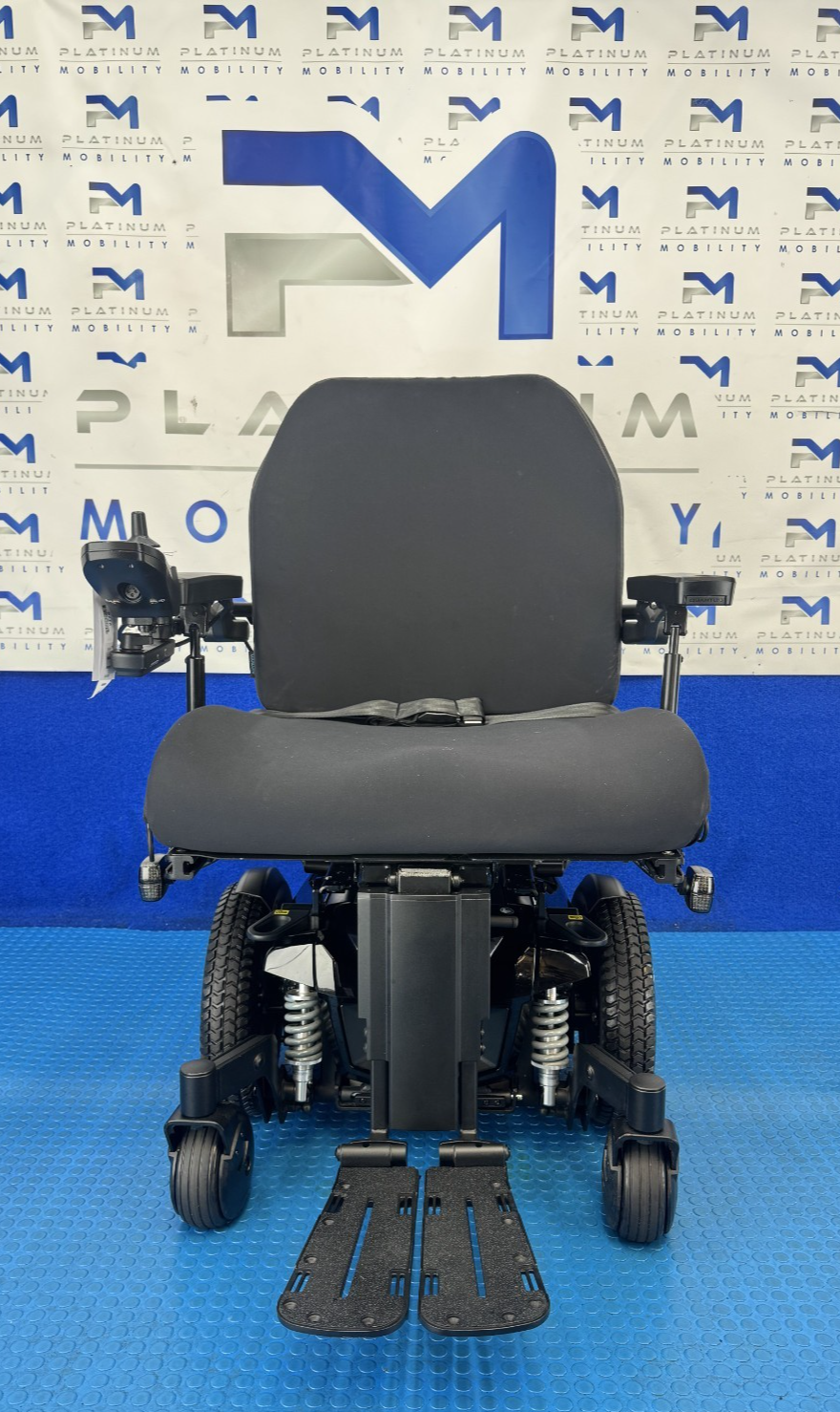 Quantum Q6 2.0 Edge HD Electric Powerchair 4mph Heavy Duty 32st Mid Wheel 2776