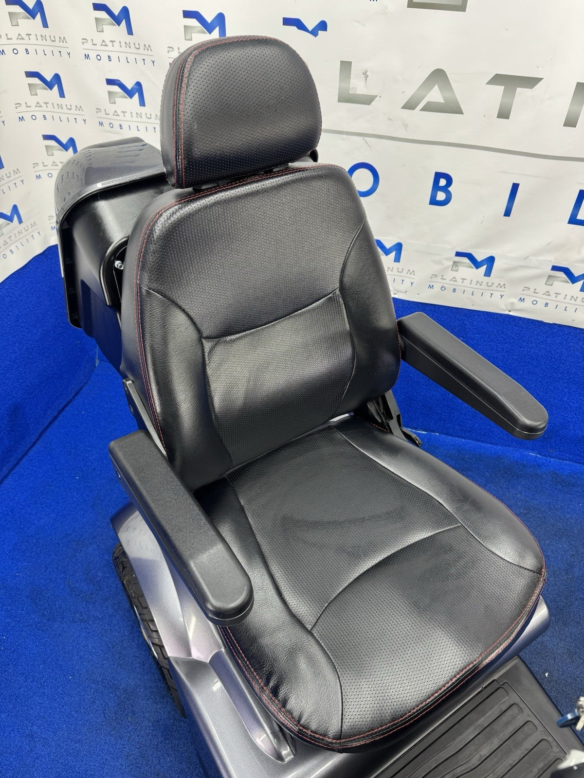 2022 TGA Breeze S3 8MPH LARGE Mobility Scooter All Terrain 1801