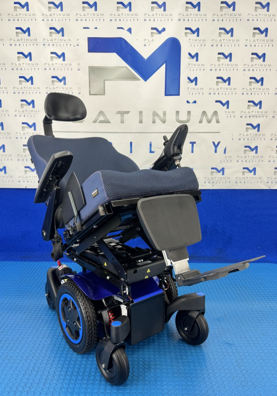 Sunrise Quickie Q300M Mini Powerchair 6 mph Riser Electric Wheelchair 2254