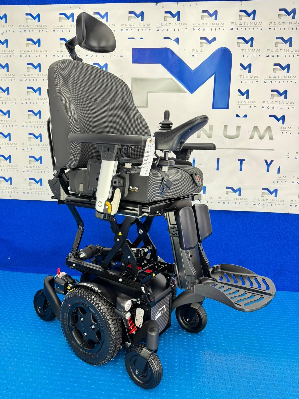 2025 Sunrise Quickie Q300 M Powerchair – 6mph Riser Electric Wheelchair 1996