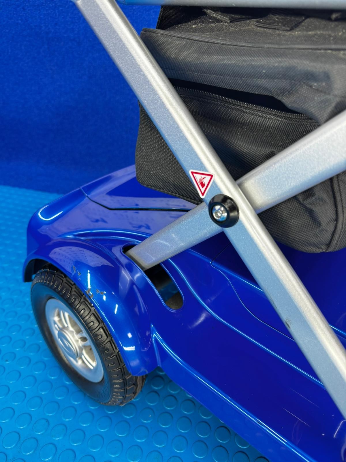 Kymco K-Lite FE Remote Mobility Scooter Auto Folding Lightweight 4 MPH 1894