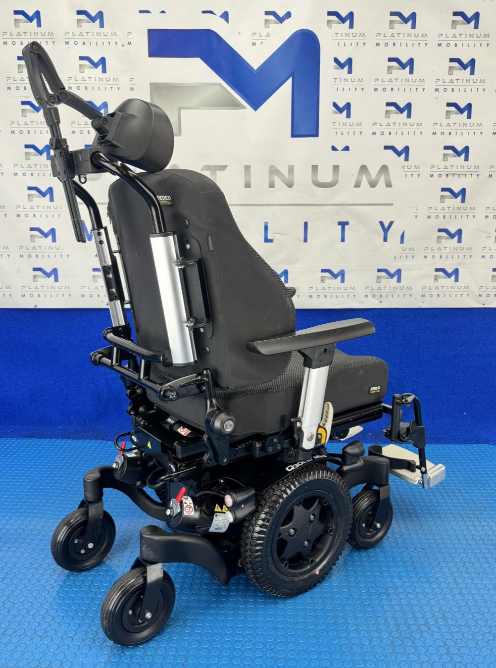 Sunrise Quickie Q300M Mini Powerchair 6 mph Tilt Electric Wheelchair 2319