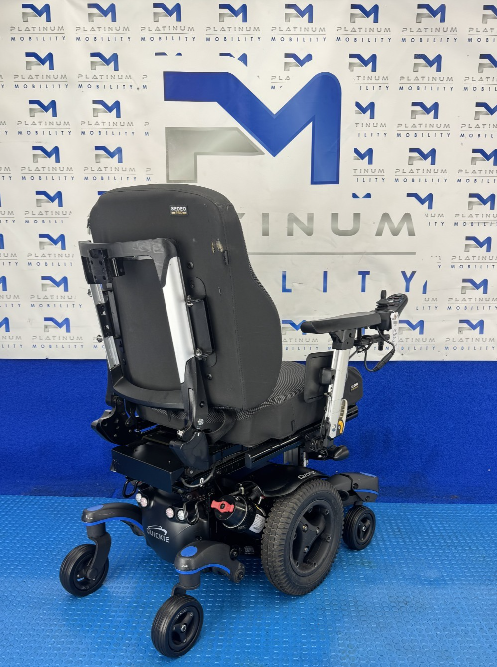 Sunrise Quickie Q700 M Powerchair – 6mph Riser Tilt Electric Wheelchair 2845