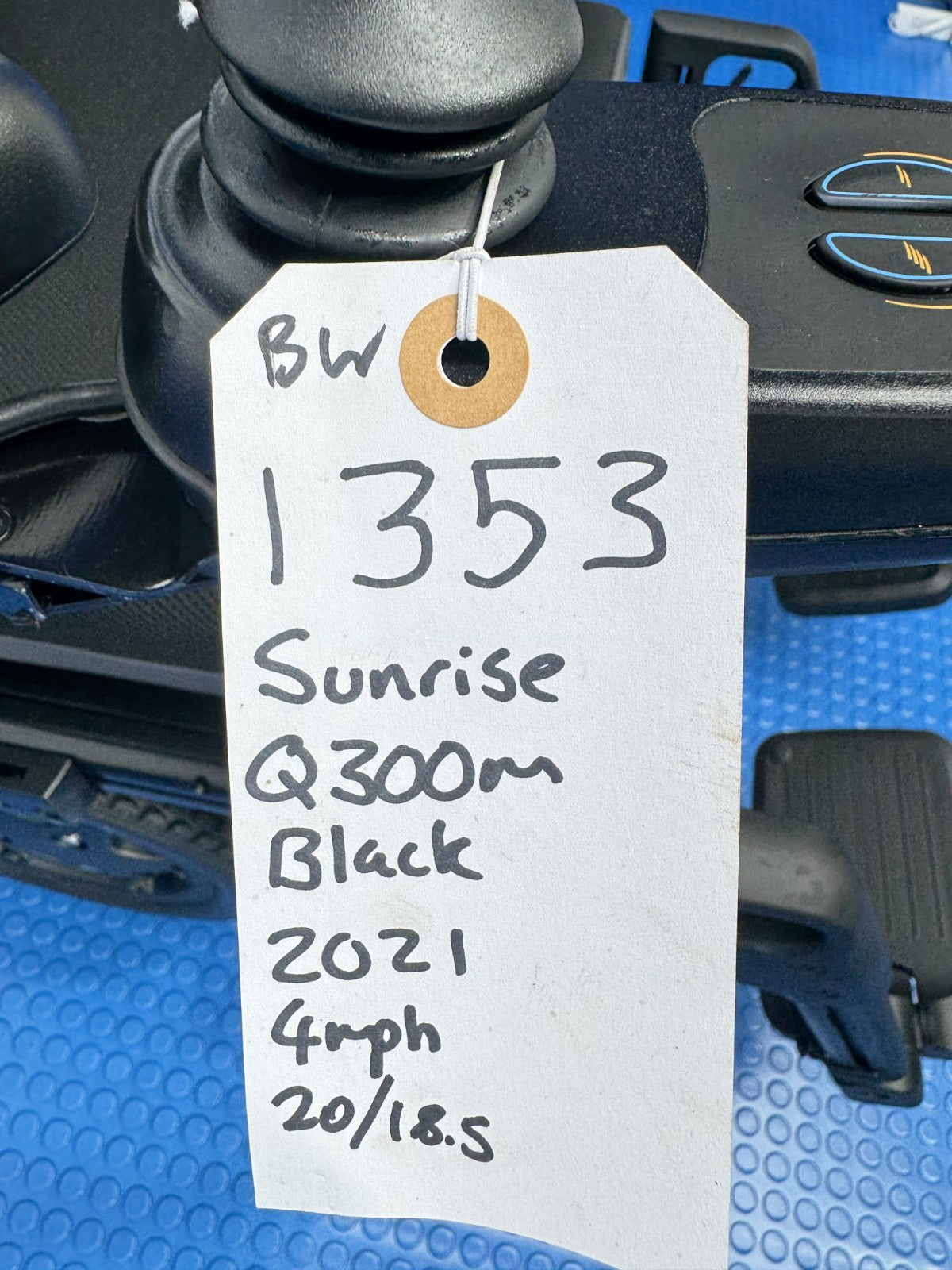 Sunrise Quickie Q300M Mini Powerchair 4 mph Electric Wheelchair 1353