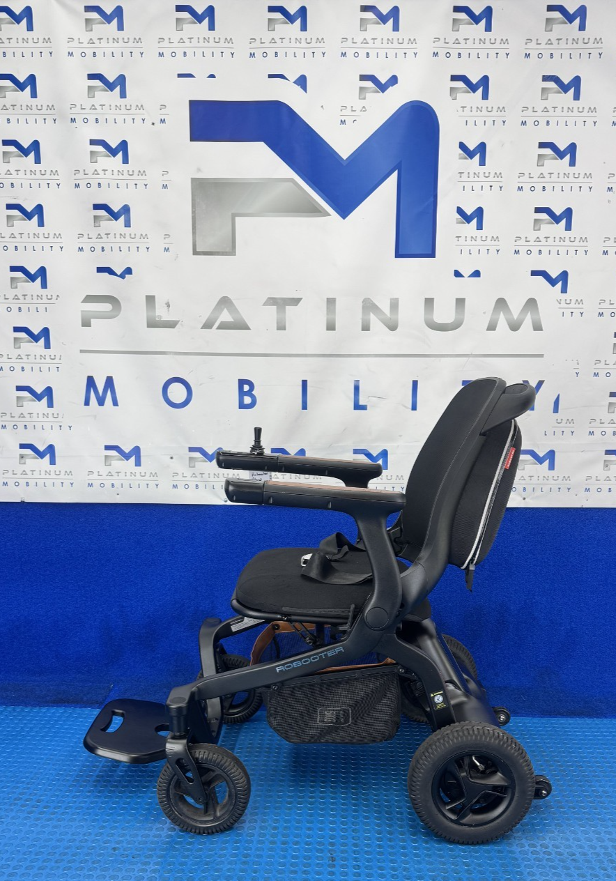 Robooter E40 Folding Mobility Electric Wheelchair Remote 4mph 2495