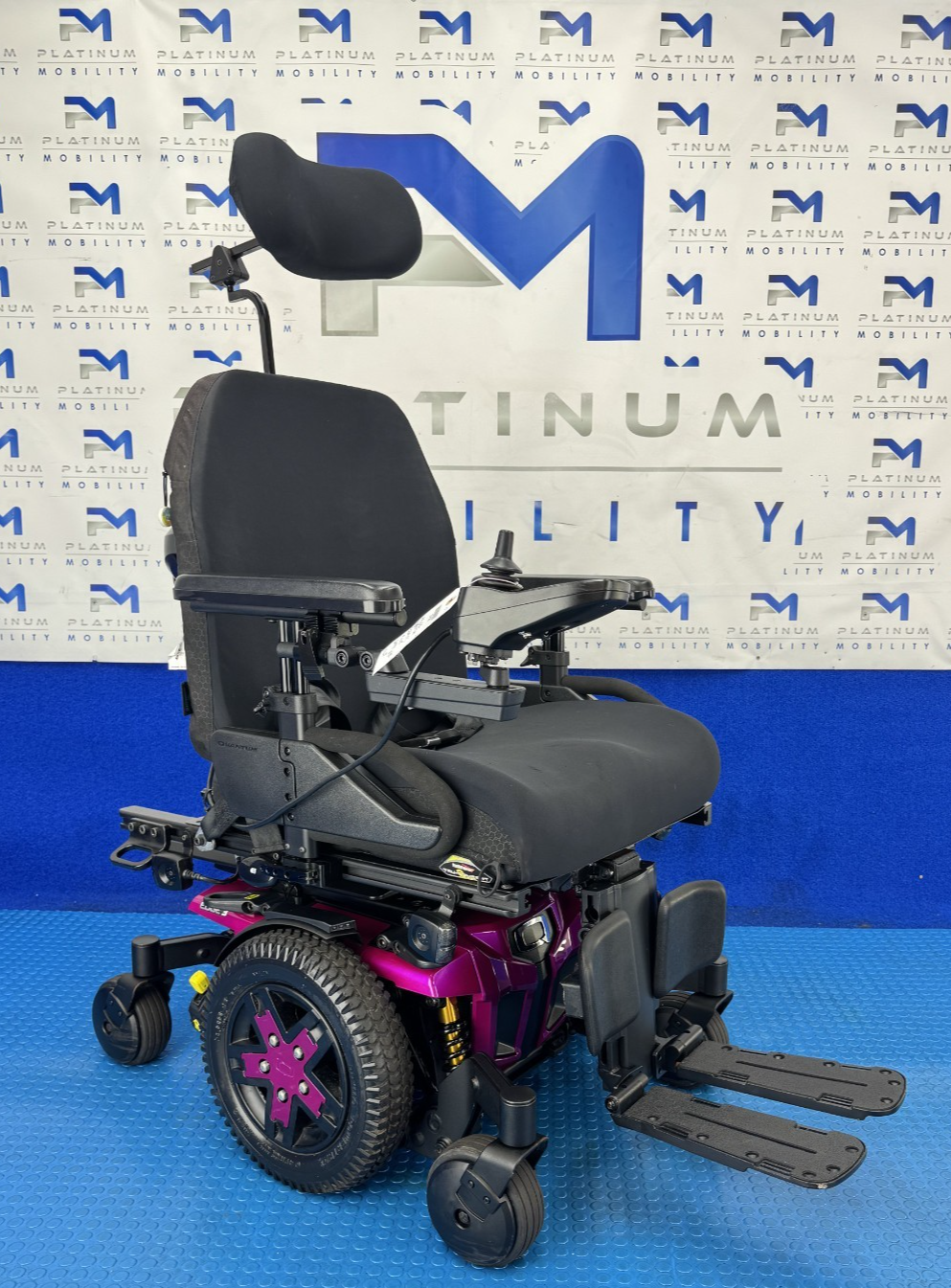 PRIDE QUANTUM Q6 EDGE 3 - 6 MPH ELECTRIC POWER WHEELCHAIR POWERCHAIR 2759