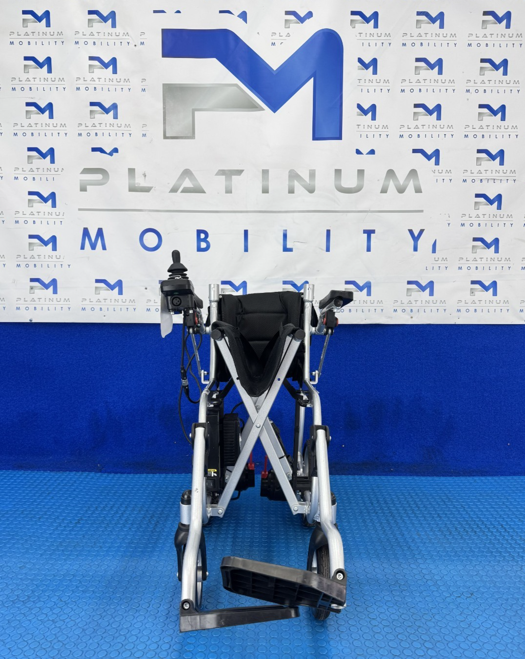 2025 MONARCH AIR PRO LIGHTWEIGHT FOLDING POWERCHAIR 12.5KG TRAVEL 2211