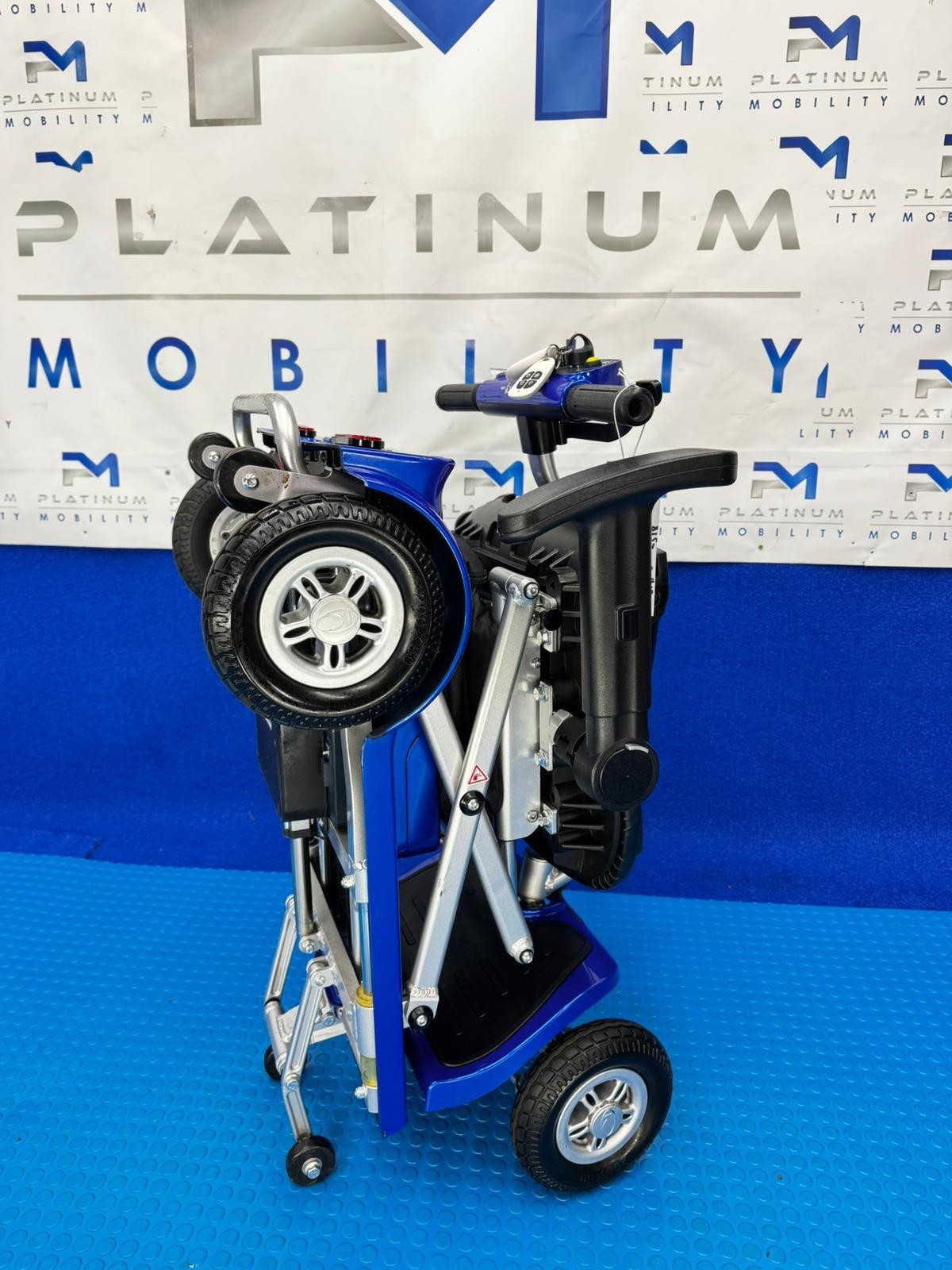 Kymco K-Lite FE Remote Mobility Scooter Auto Folding Lightweight 4 MPH 1894