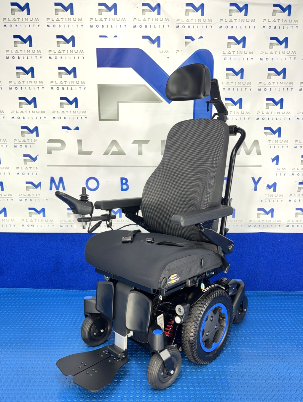 Sunrise Quickie Q300M Powerchair 4 mph Riser, Tilt Electric Wheelchair 4087