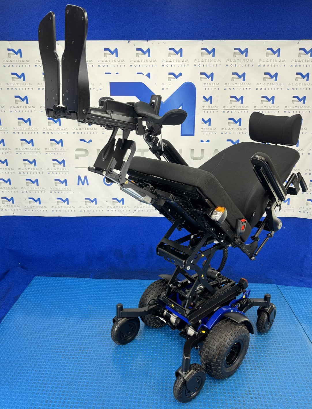 Magic Mobility Frontier V6 Wheelchair Rise, Tilt, Electric legs 6 Mph 2510