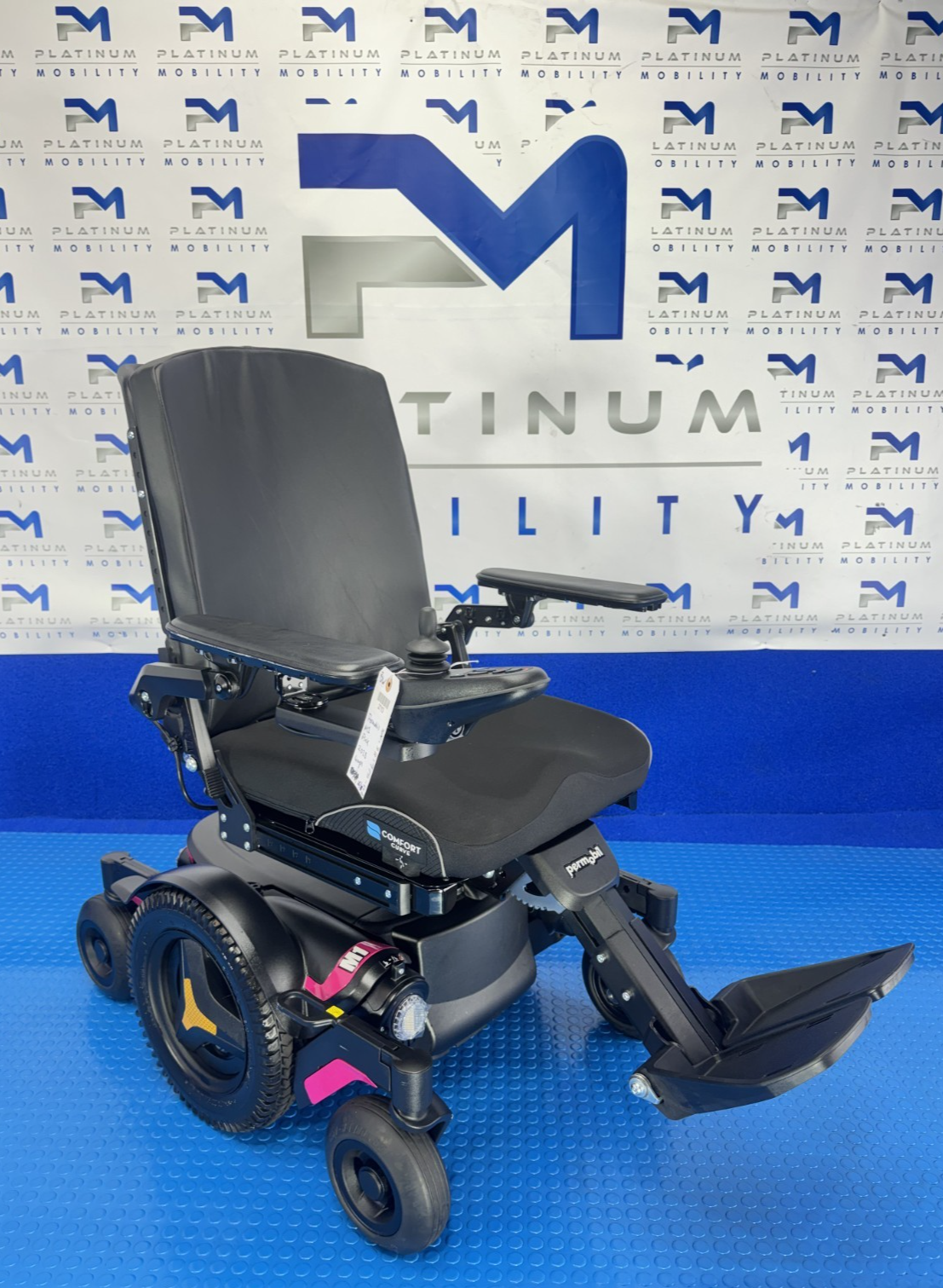 2025 PERMOBIL M1 MWD 4 MPH ELECTRIC WHEELCHAIR POWERCHAIR MOBILITY SCOOTER 2713