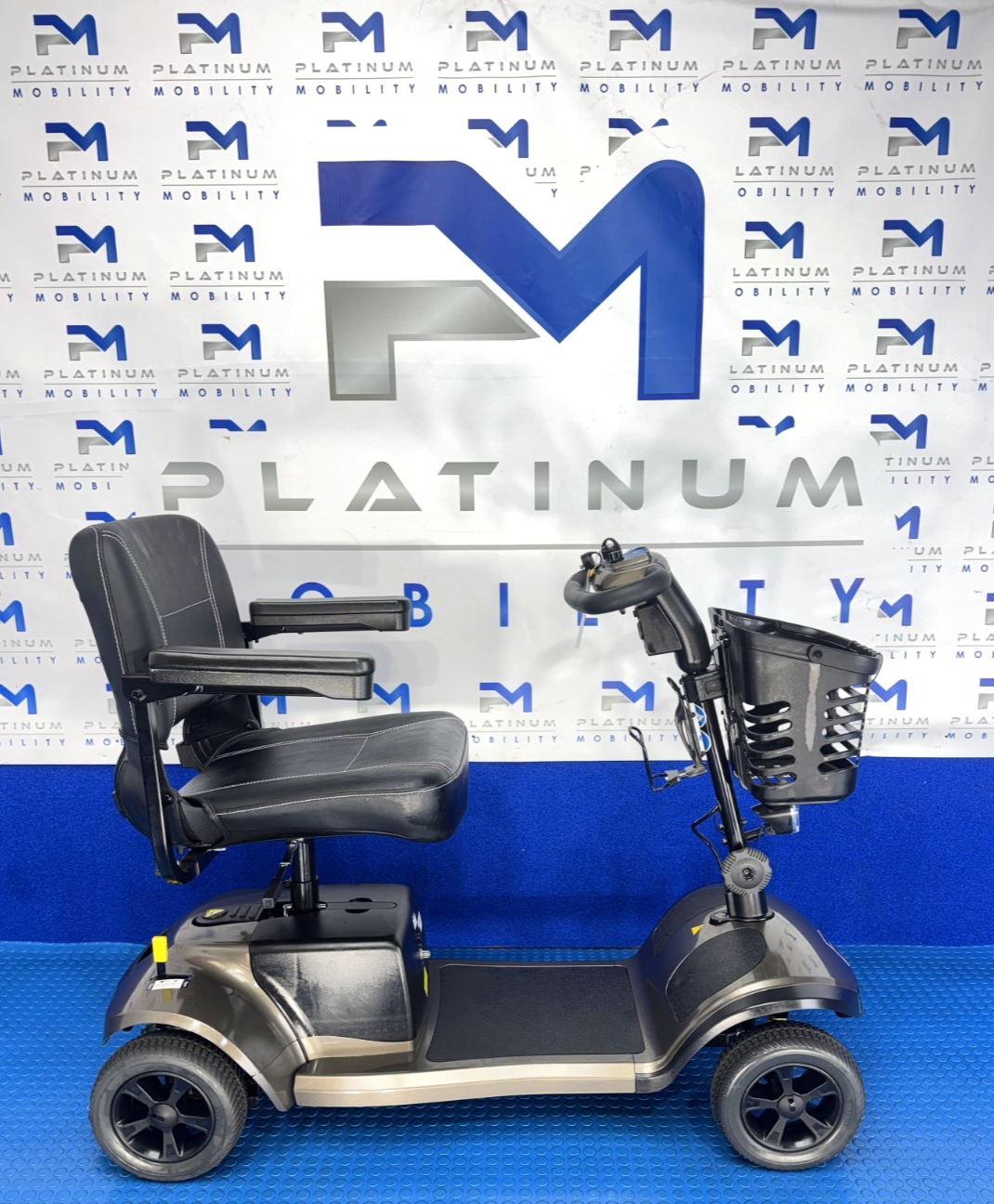 One Rehab Vantage Lightweight Mobility Scooter 4MPH Portable 4043