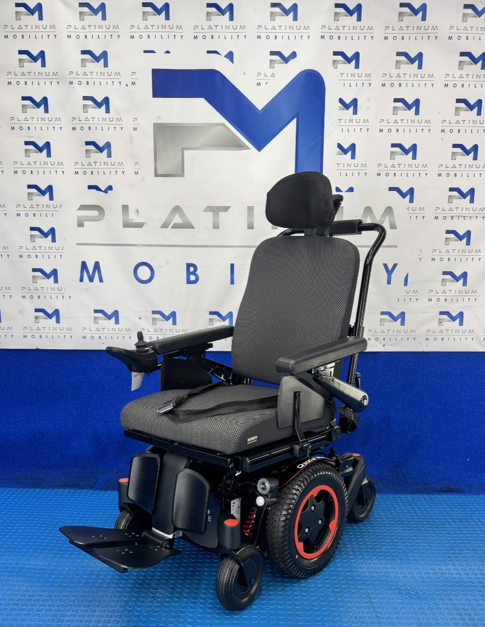 2025 Sunrise Quickie Q300M Powerchair 4 mph Riser & Tilt Wheelchair 2553