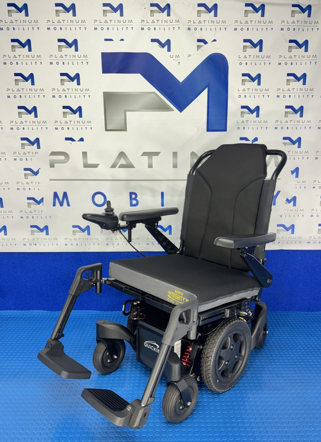 Sunrise Quickie Q300M Mini Powerchair 4 mph Electric Wheelchair 1353
