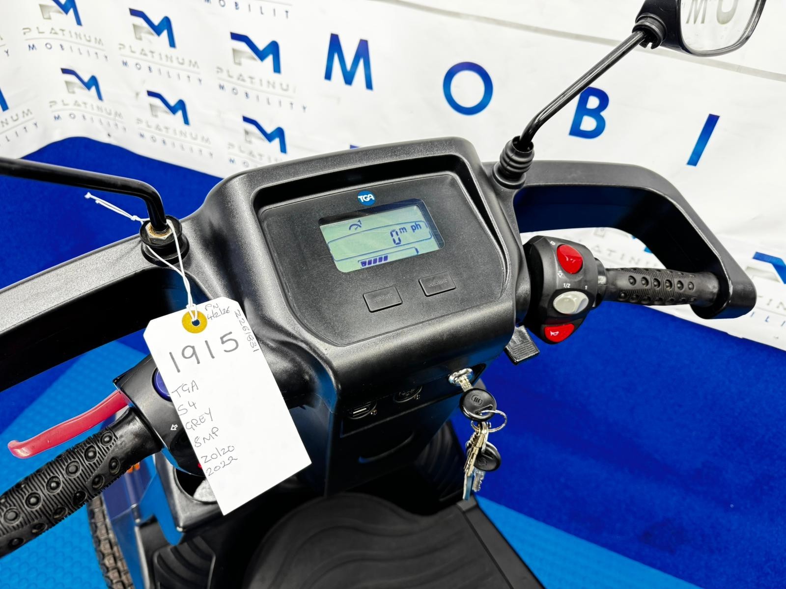 2022 TGA Breeze S4 8MPH All Terrain Mobility Scooter Great Condition 1915