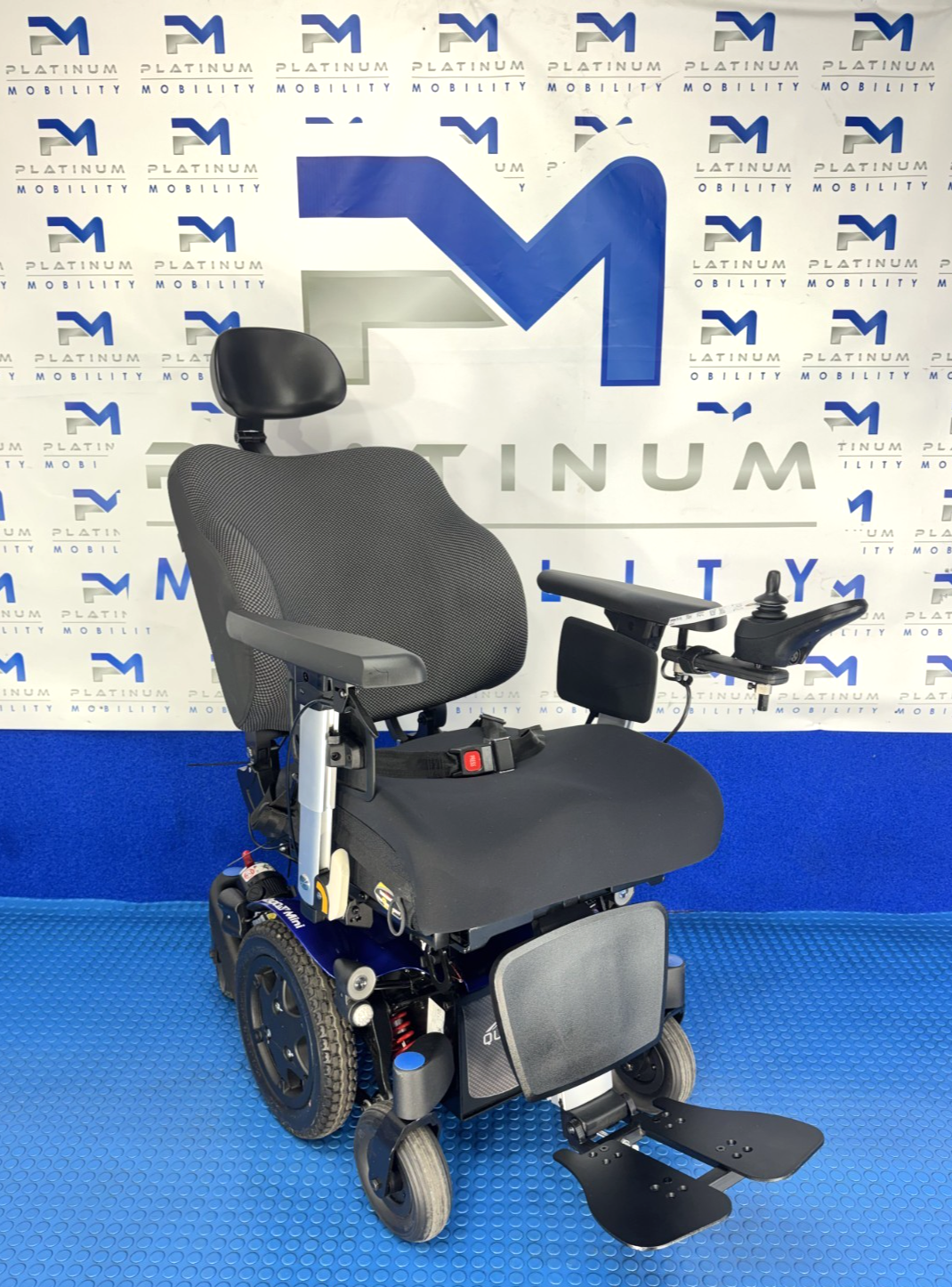2025 Sunrise Quickie Q300M 6 mph Riser, Tilt, Manual Recline Powerchair 2912