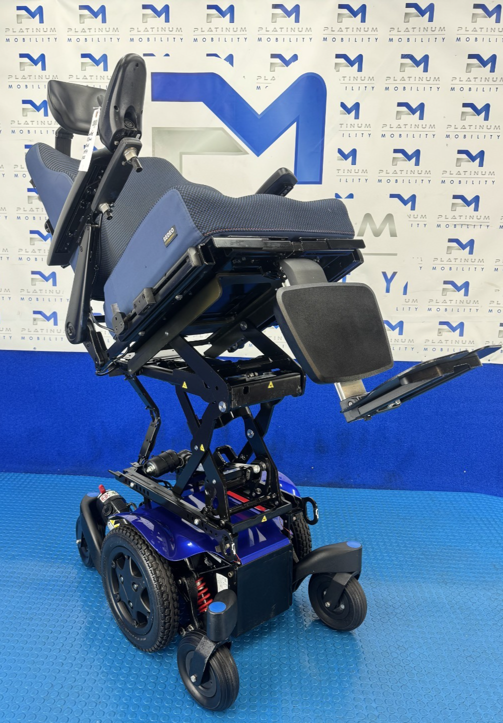 Sunrise Quickie Q300 Mini – 4mph Rise and Tilt Electric Wheelchair 2326