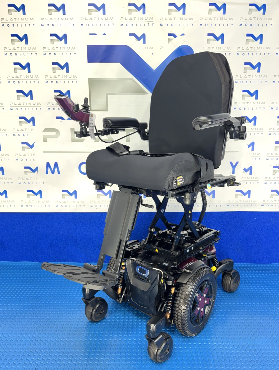 PRIDE QUANTUM EDGE 3 STRETTO 6 MPH ELECTRIC RISE, TILT POWERCHAIR 2774