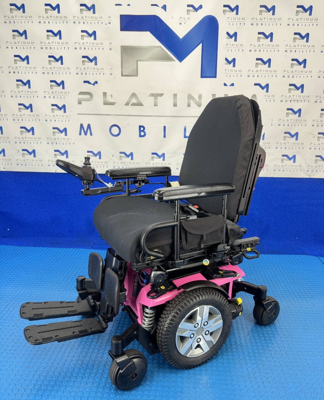 PRIDE QUANTUM EDGE 2.0 6MPH Tilt Heavy Duty Electric Powerchair 2306