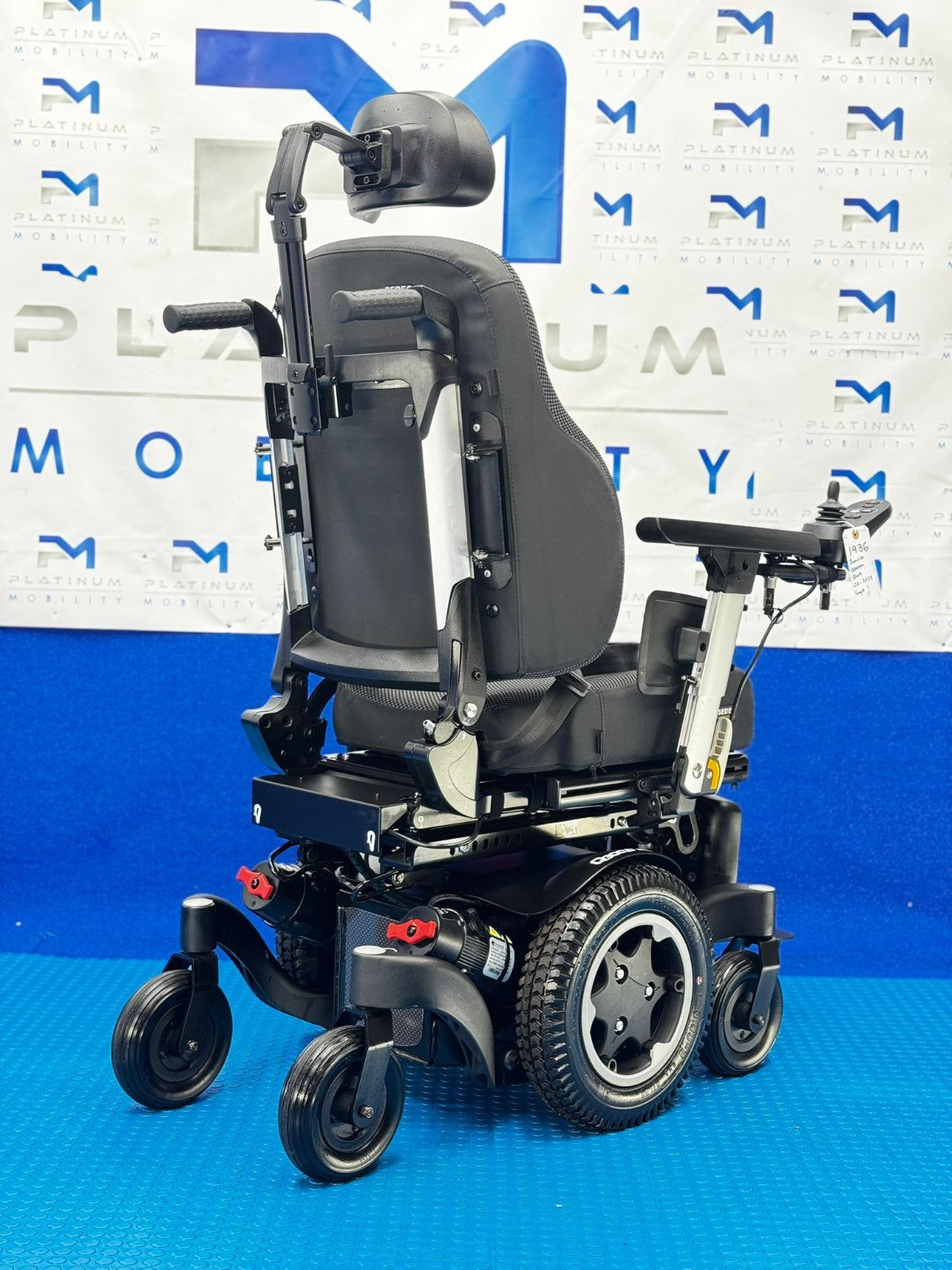 2025 Sunrise Quickie Q300M Mini Powerchair 4mph Riser Electric Wheelchair (1936)