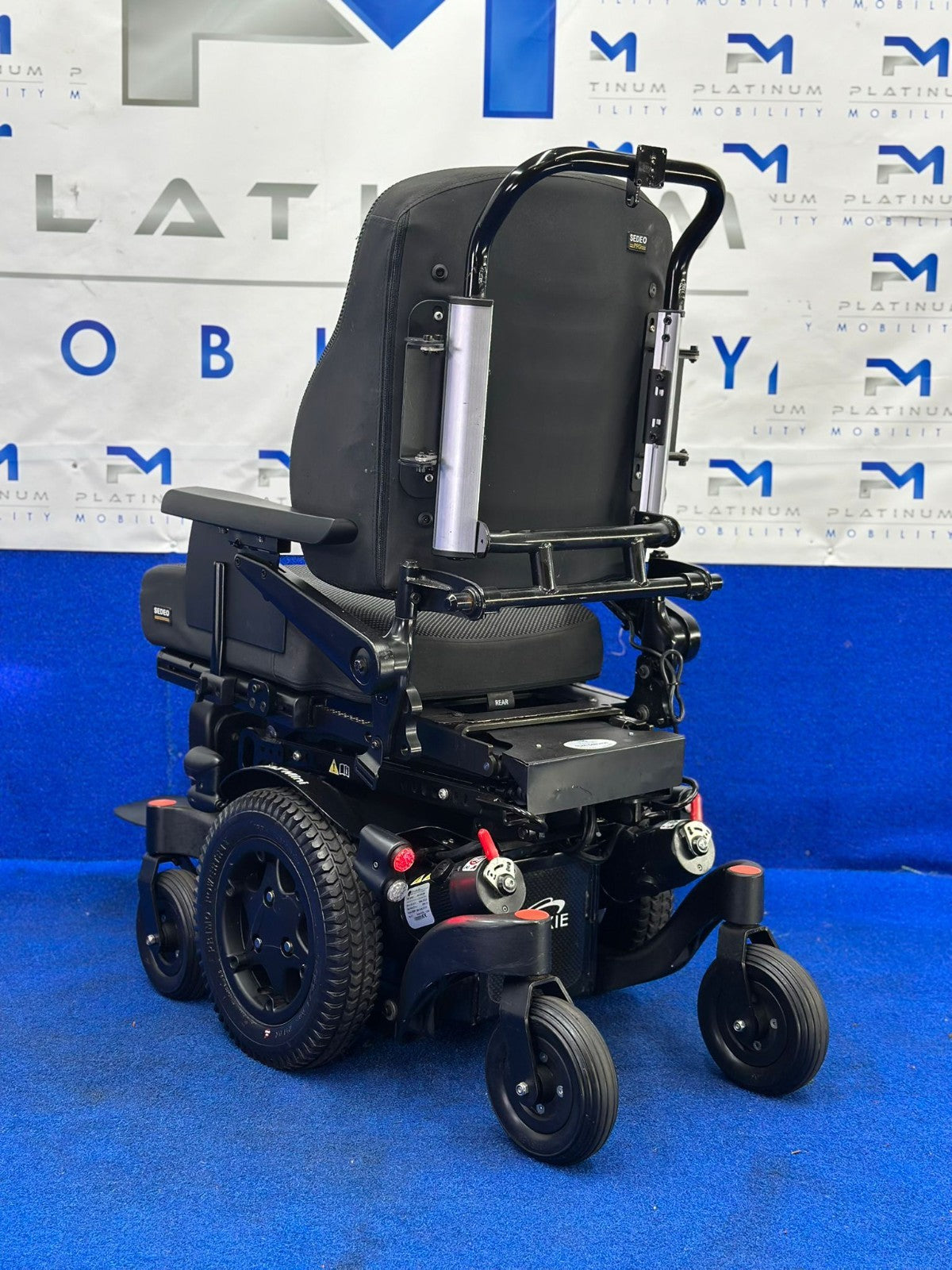 Quickie Q300 Mini Powerchair – 6mph Riser Electric Wheelchair by Sunrise (1616)