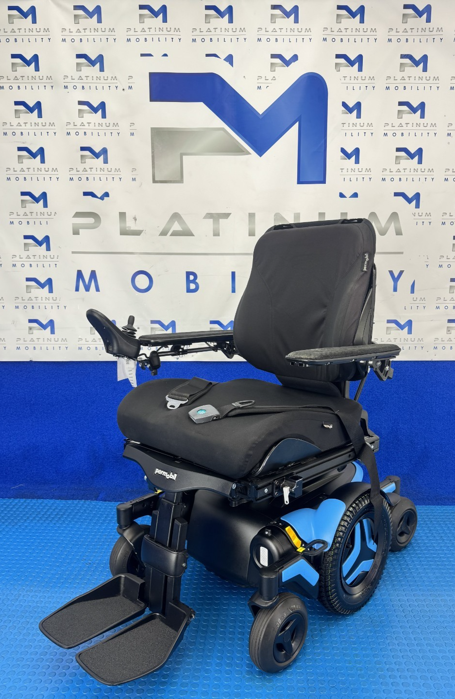 Permobil M3 Corpus Powerchair Electric Rise, Tilt, Manual Legs, Recline 6mph2363