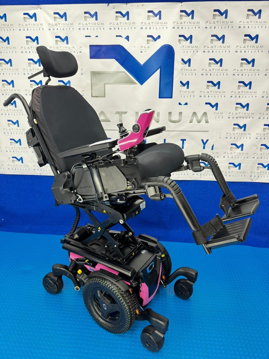 PRIDE QUANTUM EDGE 3 STRETTO 4 MPH ELECTRIC POWER WHEELCHAIR POWERCHAIR 1614