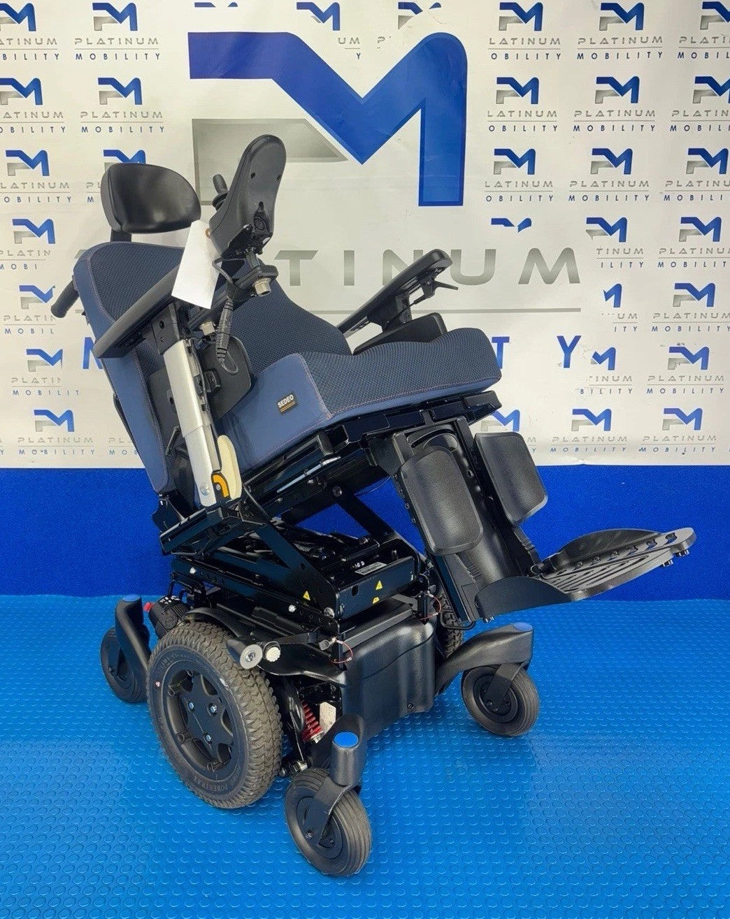 2026 SUNRISE Q500M 6MPH Electric Powerchair MANUAL RECLINE RISER TILT 4009