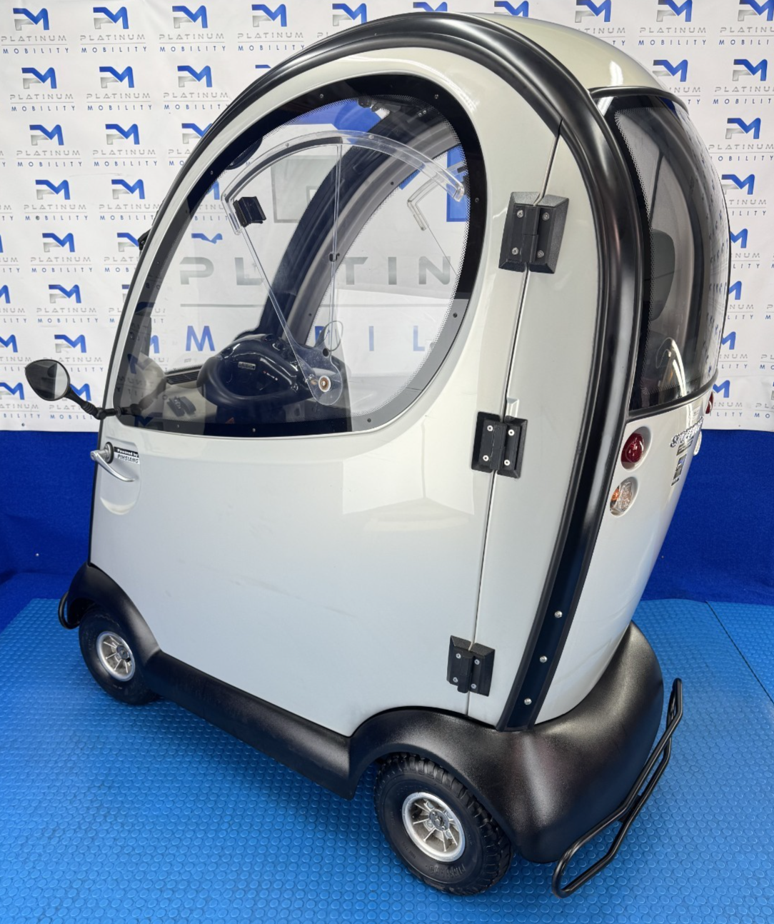 Shoprider Traveso All Weather Cabincar Mobility Scooter 8mph 2297