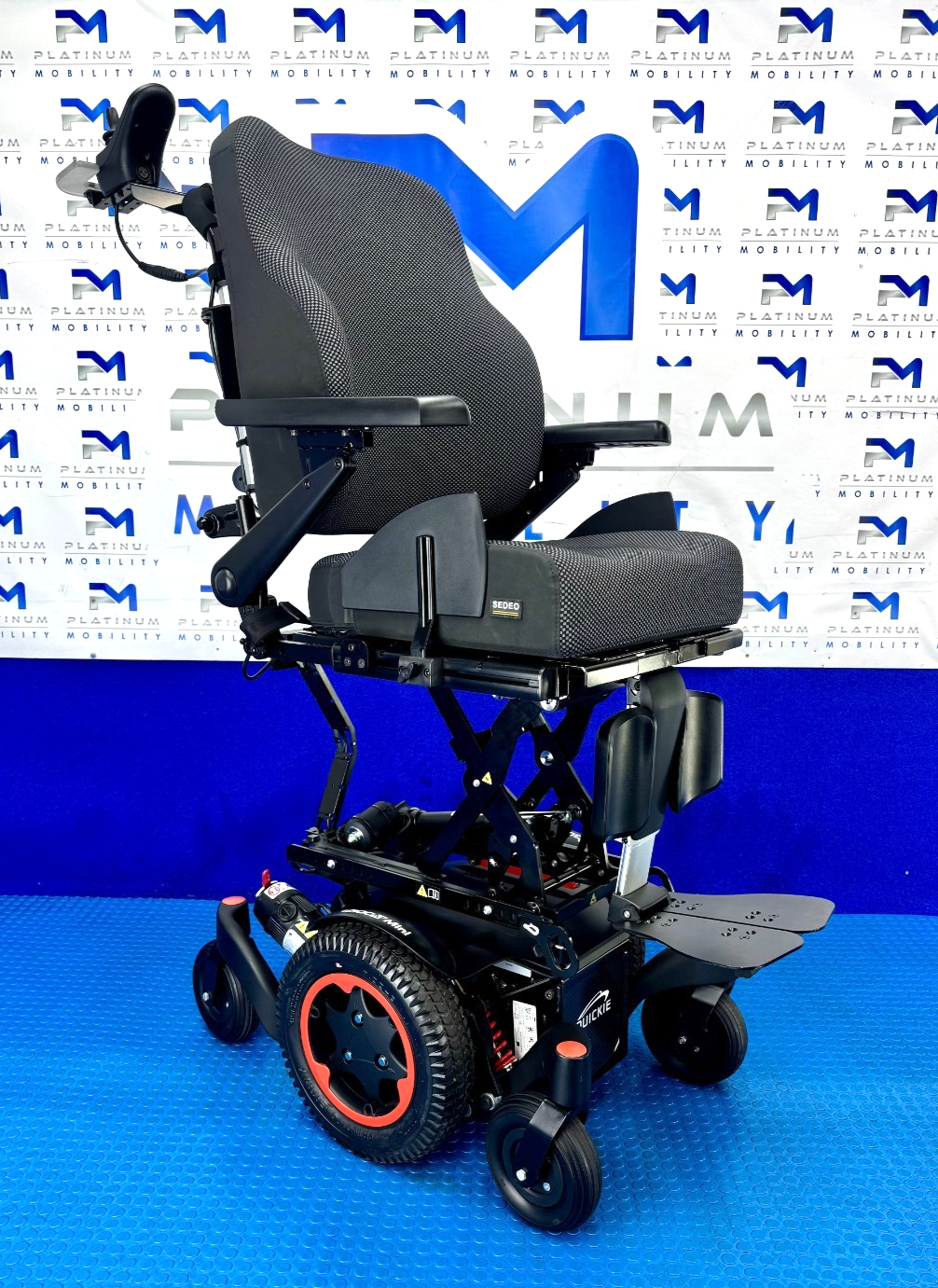Sunrise Quickie Q300M Mini Powerchair 4 mph Riser, Tilt Electric Wheelchair 2807