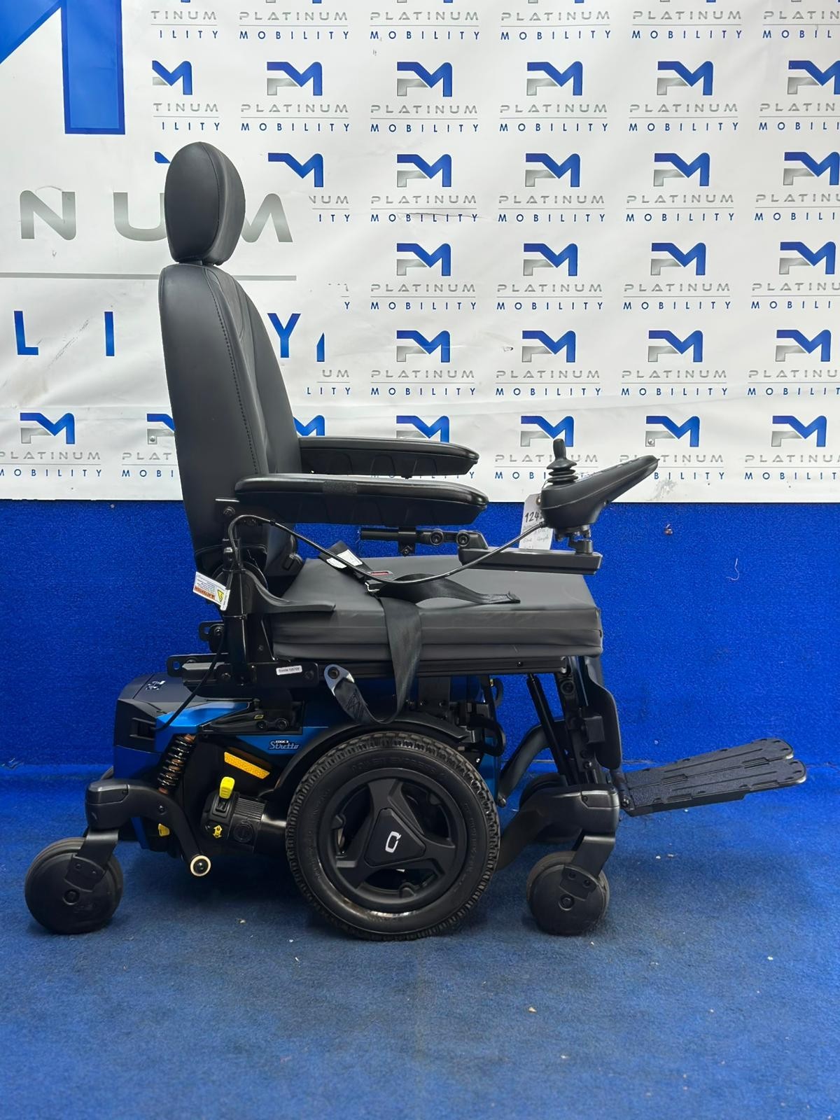 Quantum Edge 3 Stretto Powerchair – 4mph, Compact Electric Wheelchair (1248)