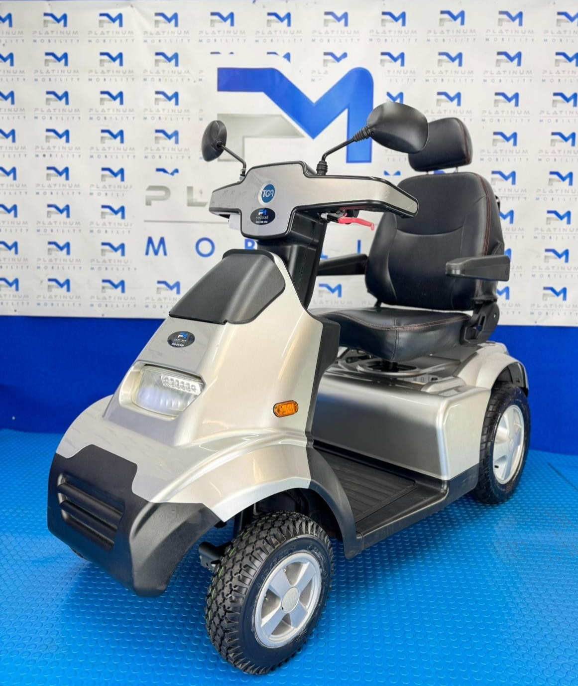 TGA Breeze S4 8MPH All Terrain Mobility Scooter Road Stunning Condition  1946