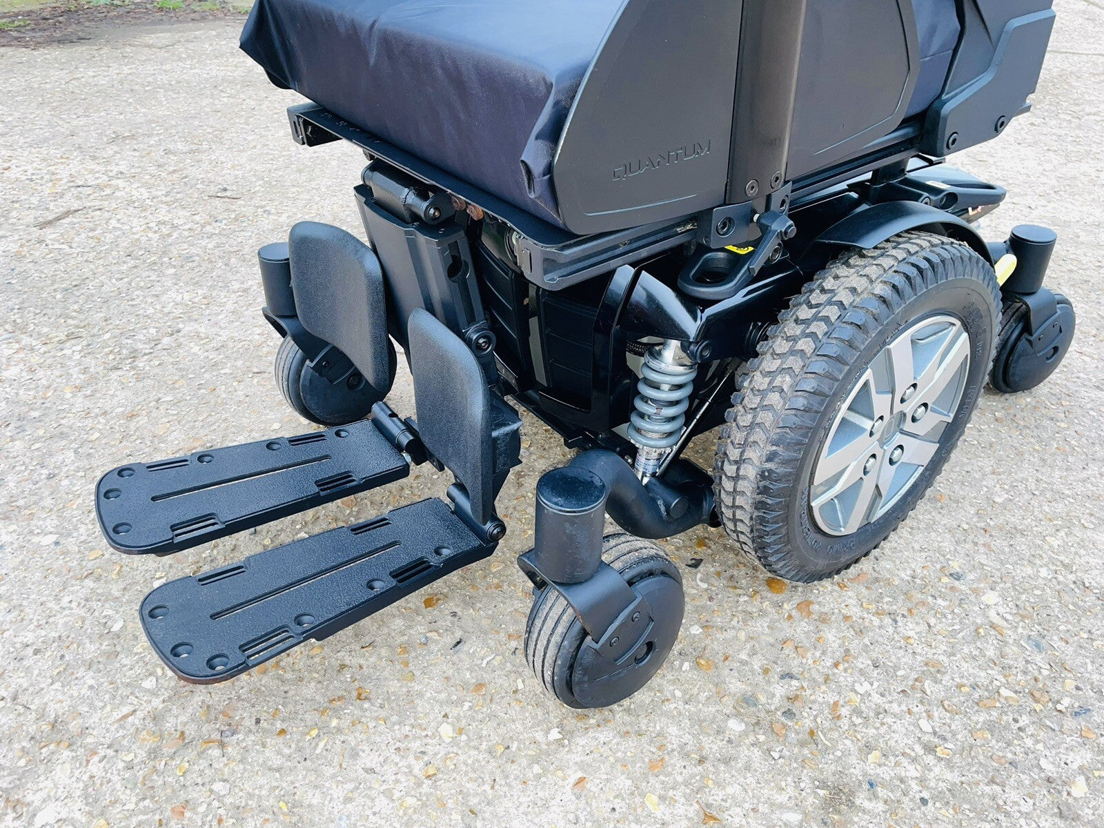 PRIDE QUANTUM Q4 MWD 5MPH ELECTRIC SEAT TILT MOBILITY POWERCHAIR WHEELCHAIR A81