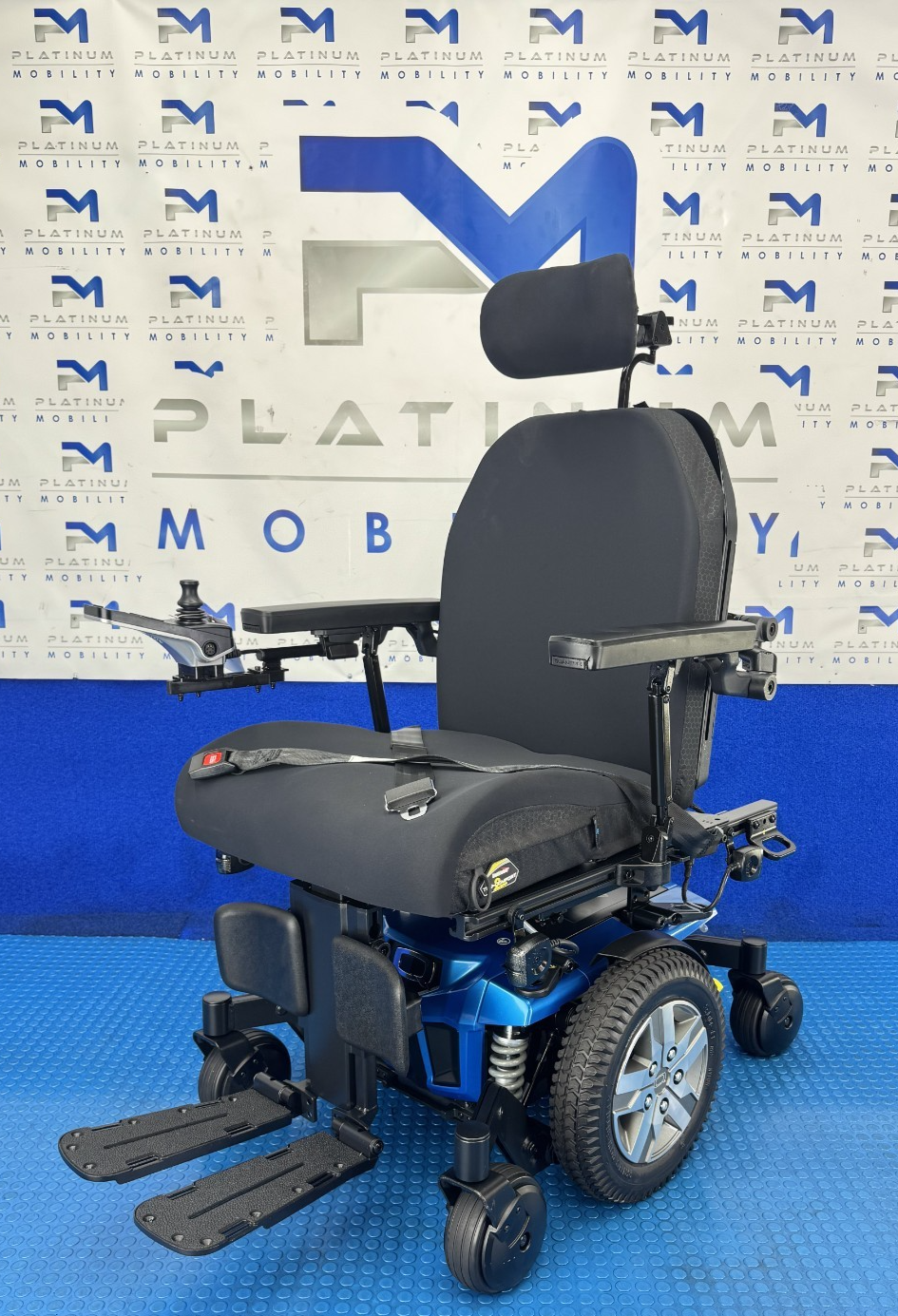 2025 PRIDE QUANTUM EDGE 2.0 4MPH Tilt Heavy Duty Electric Powerchair 2969