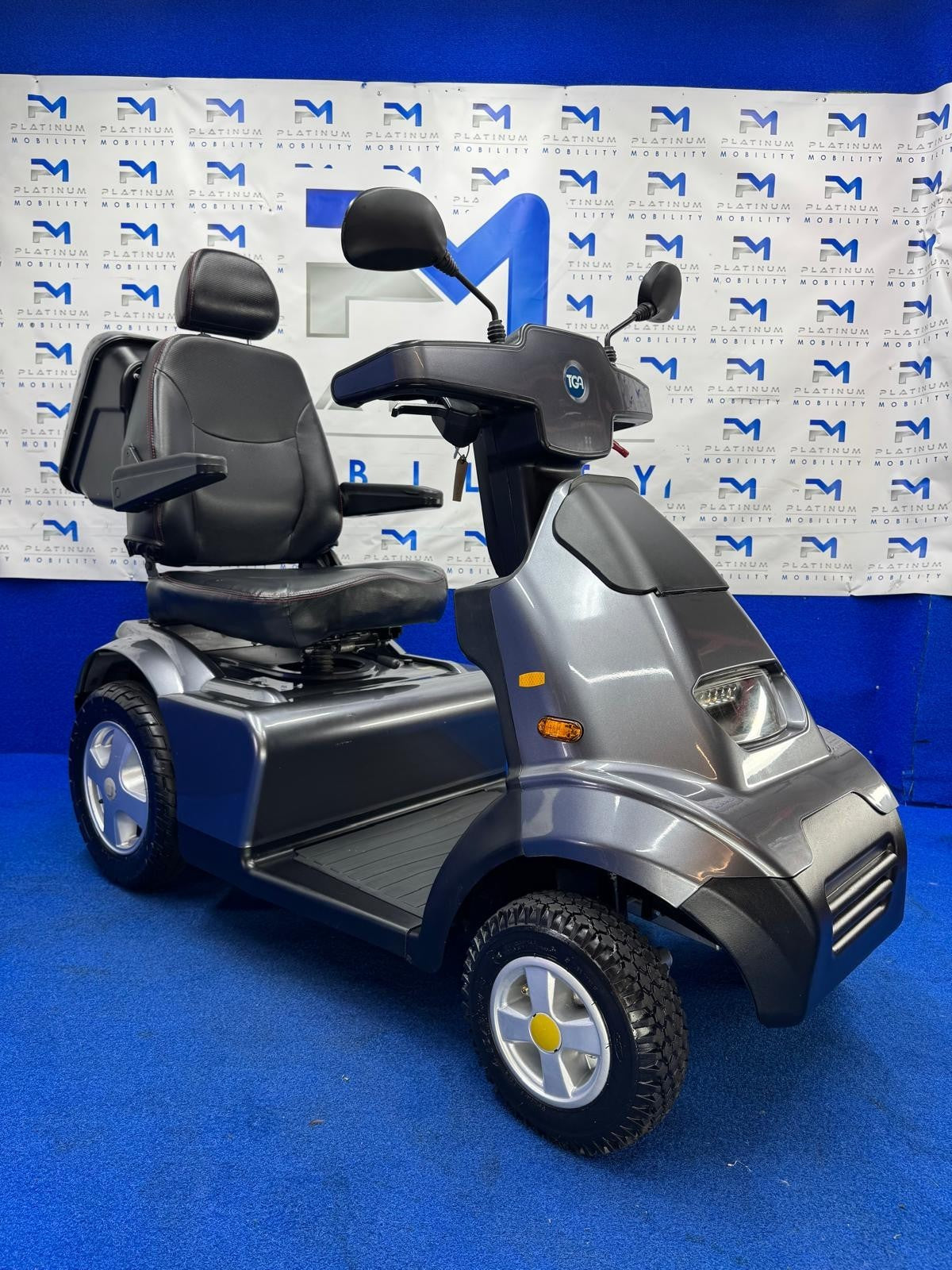 2022 TGA Breeze S4 8MPH All Terrain Mobility Scooter Immaculate Condition 1800