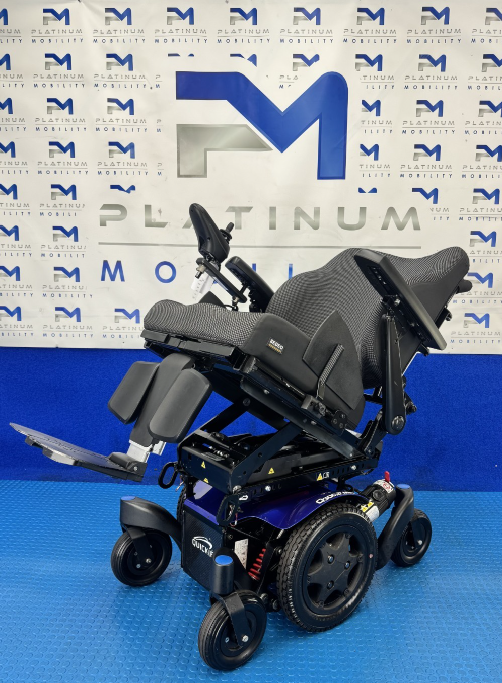 Sunrise Quickie Q300M Mini Powerchair 4 mph Riser, Tilt Electric Wheelchair 2361