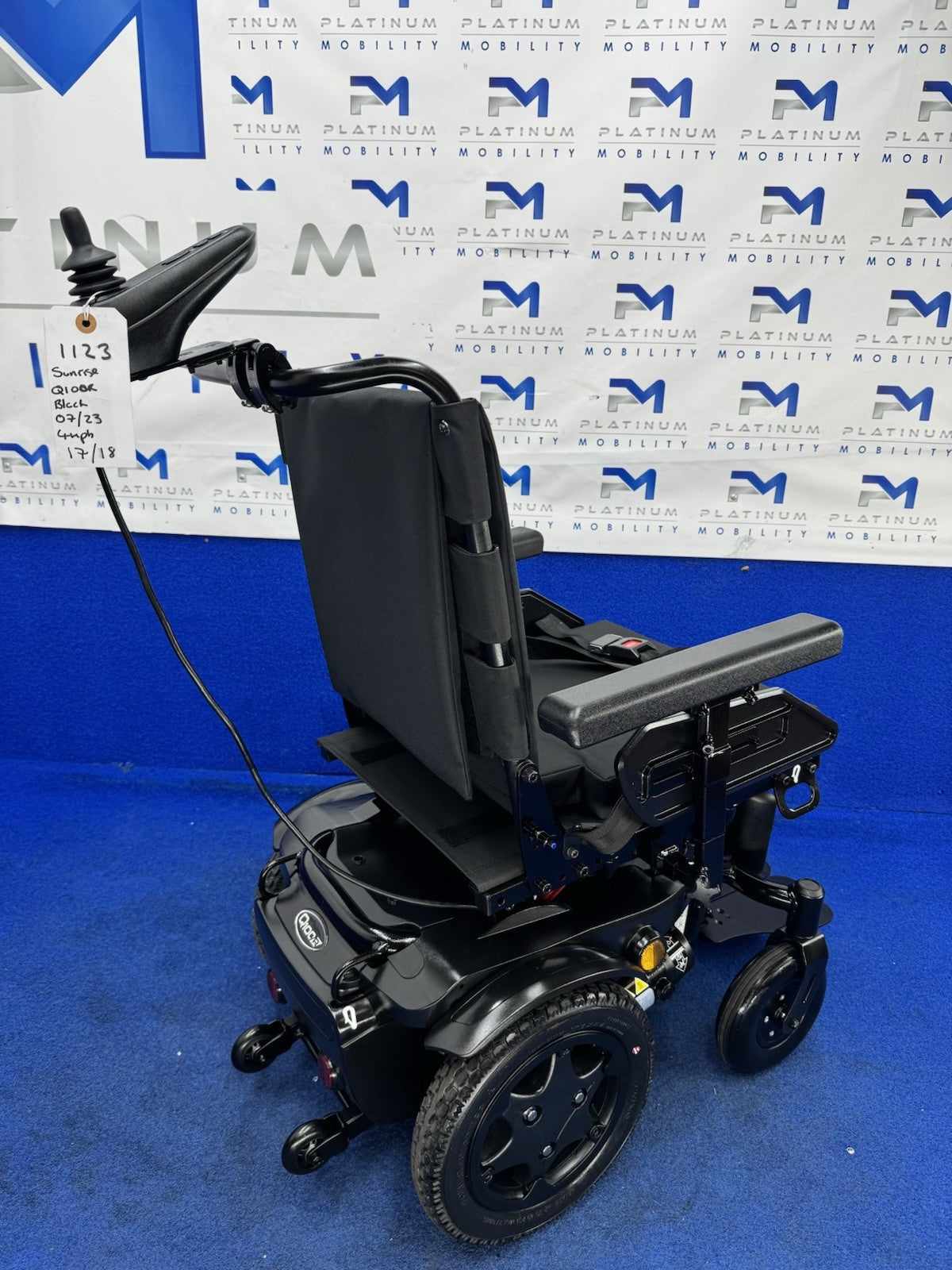 2022 Quickie Q100 R with Standard Seating Powerchair Electric Wheelchair 4 Mph