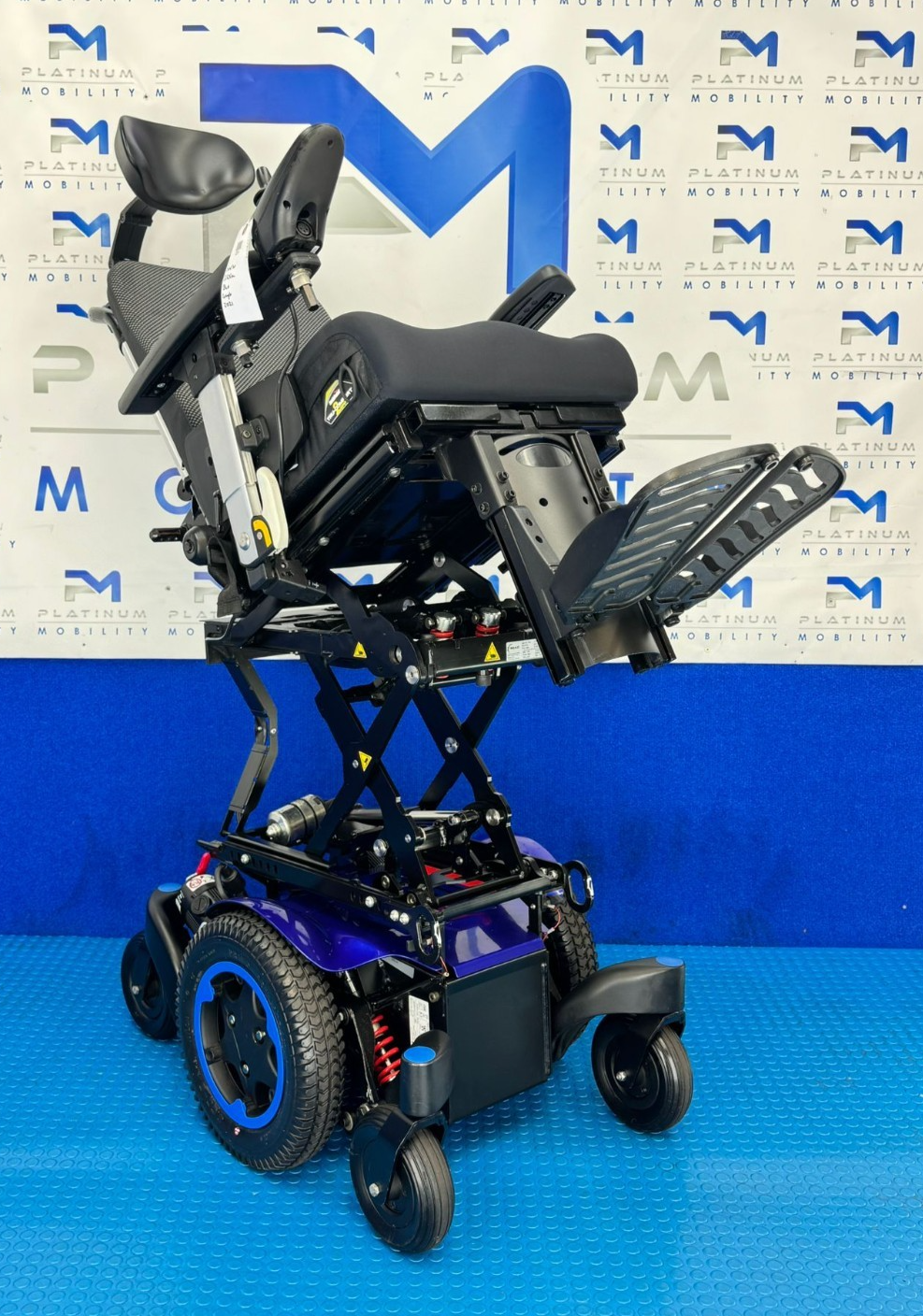 SUNRISE QUICKIE Q300 MINI RISER TILT COMPACT POWERCHAIR REF 2251
