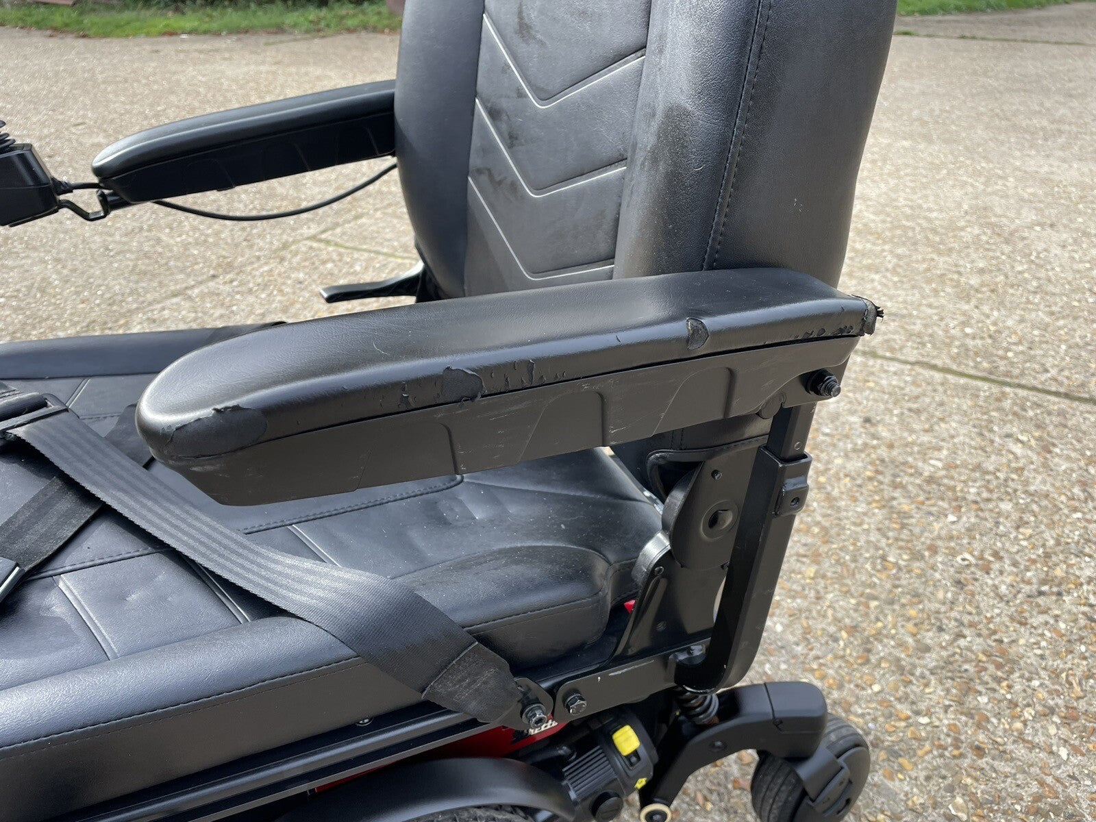 PRIDE QUANTUM EDGE 3 STRETTO 6 MPH ELECTRIC POWER WHEELCHAIR MOBILITY POWERCHAIR