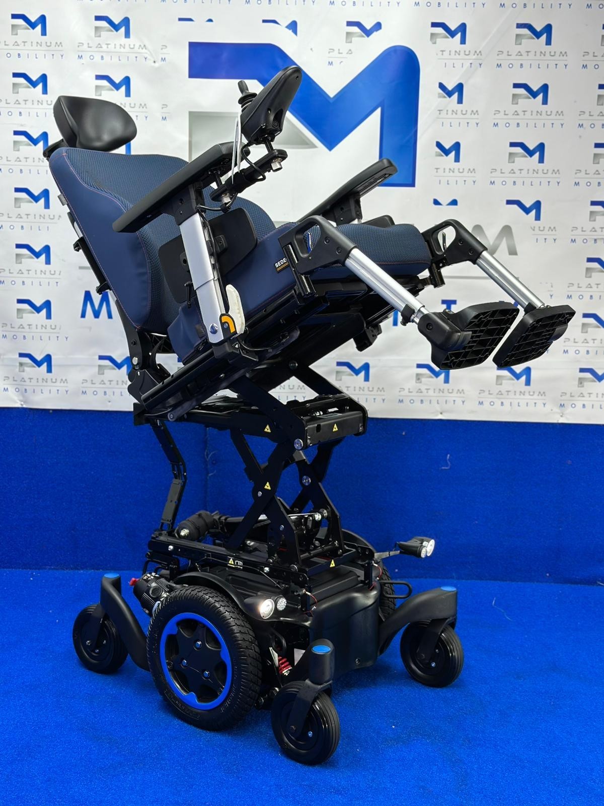 2024 Quickie Q500M Powerchair – 6mph Riser Electric Wheelchair by Sunrise 1645