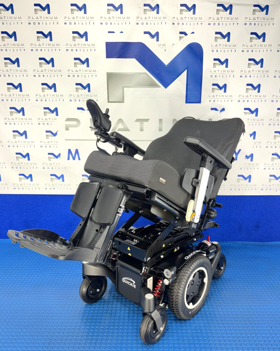 Sunrise Quickie Q300M Powerchair 6 mph Riser, Tilt, Electric Legs, Recline 4129