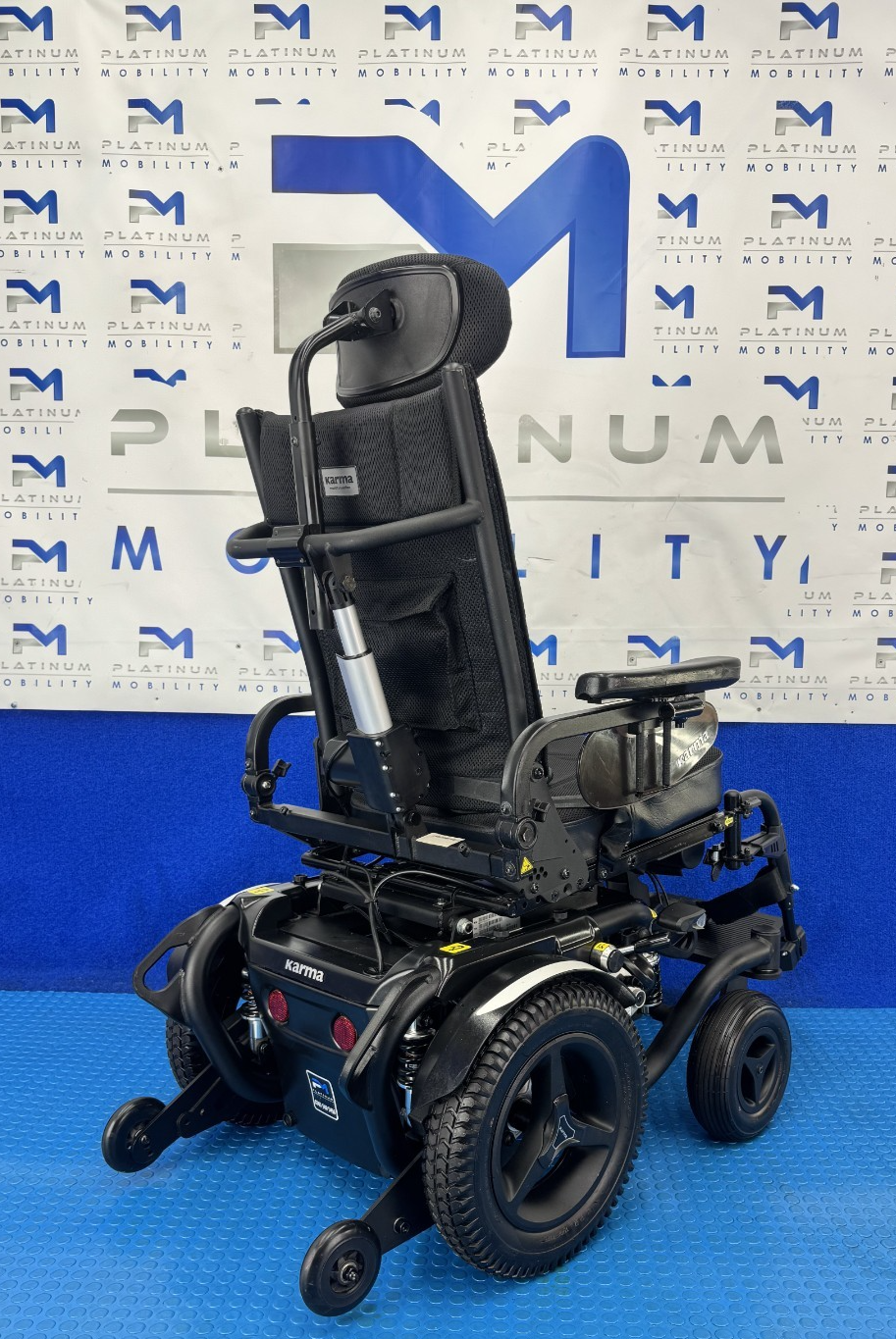 KARMA LEON 6MPH ELECTRIC POWERCHAIR | AIR TYRES | NEW BATTERIES 2756