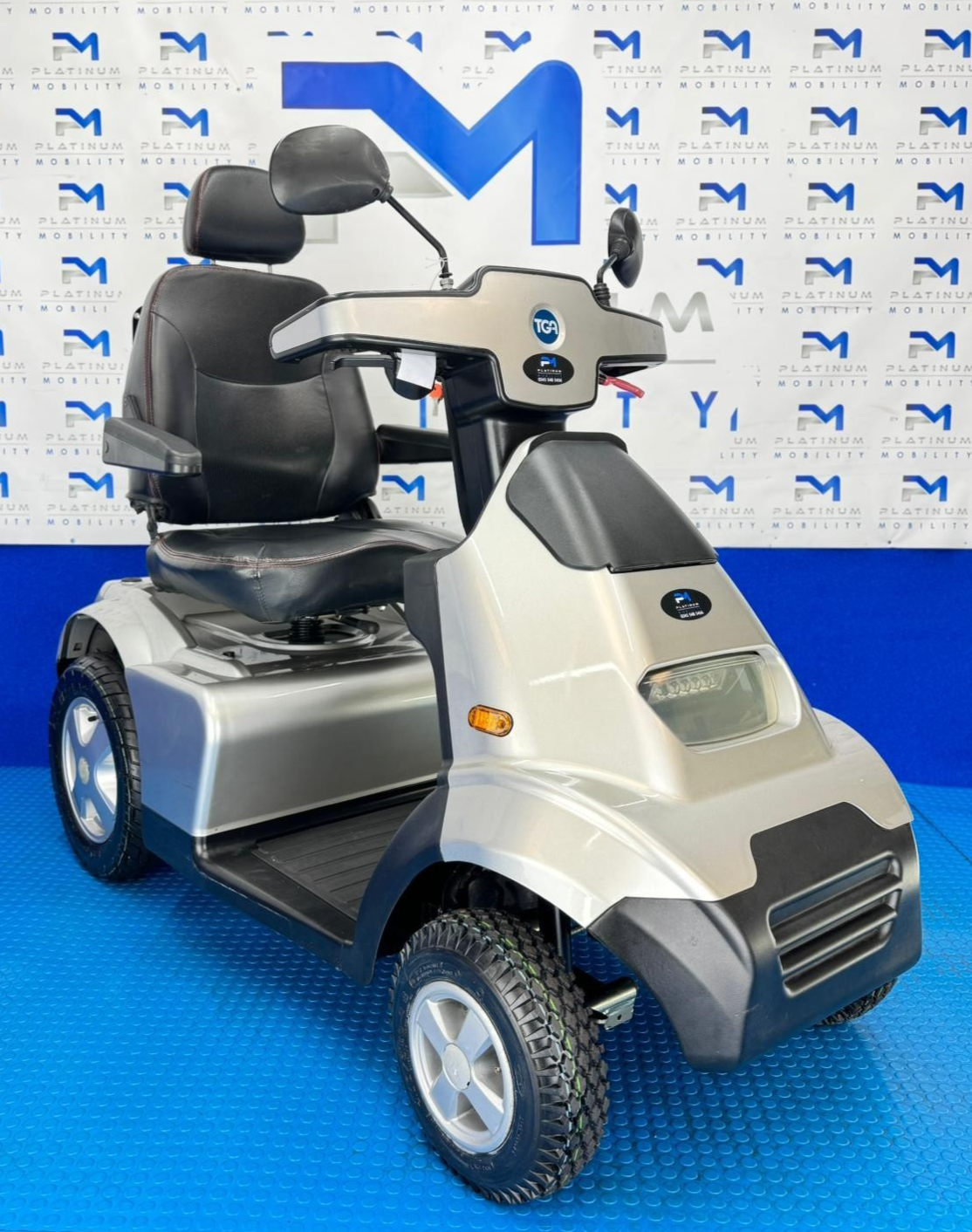 TGA Breeze S4 8MPH All Terrain Mobility Scooter Road Stunning Condition  1946