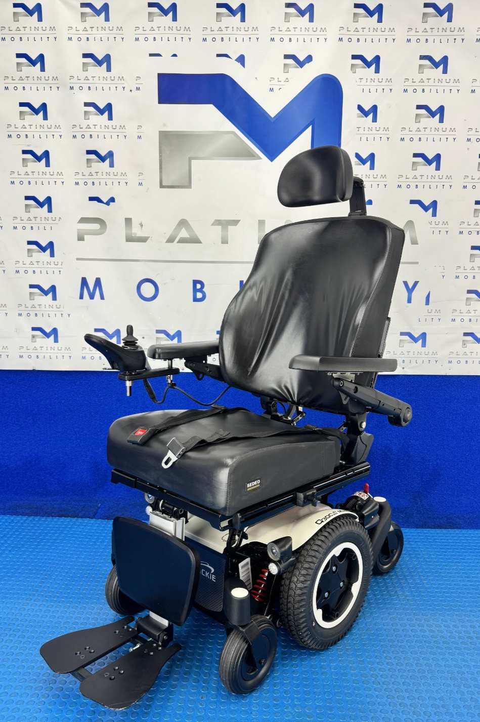2025 SUNRISE QUICKIE Q300M 6MPH ELECTRIC RECLINE RISER TILT POWERCHAIR 2506