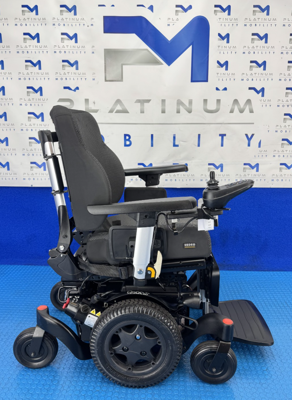 SUNRISE QUICKIE Q500M 6 MPH ELECTRIC MOBILITY POWERCHAIR WHEELCHAIR 2312